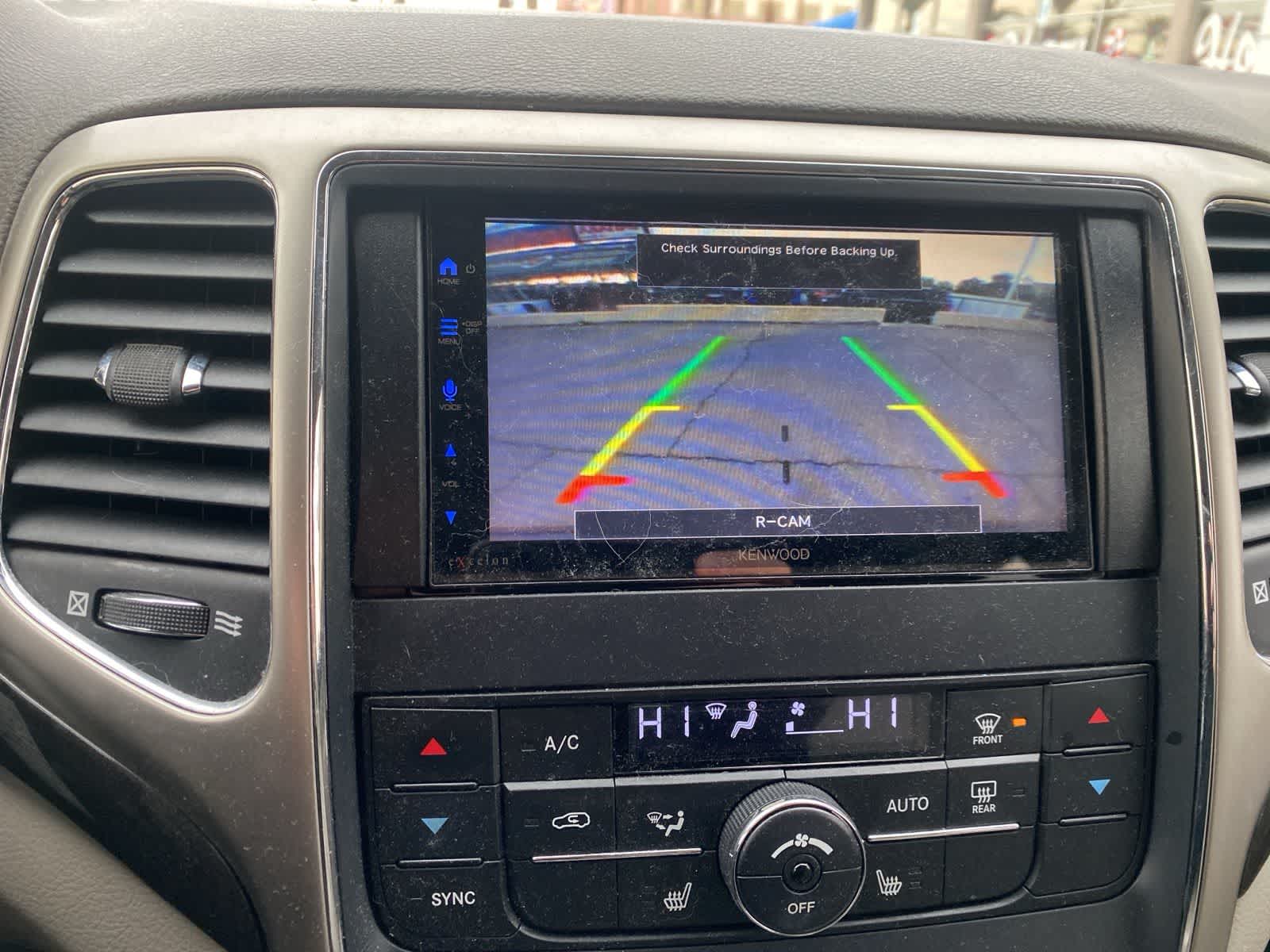 Thumbnail: 2011 Jeep Grand Cherokee - 16