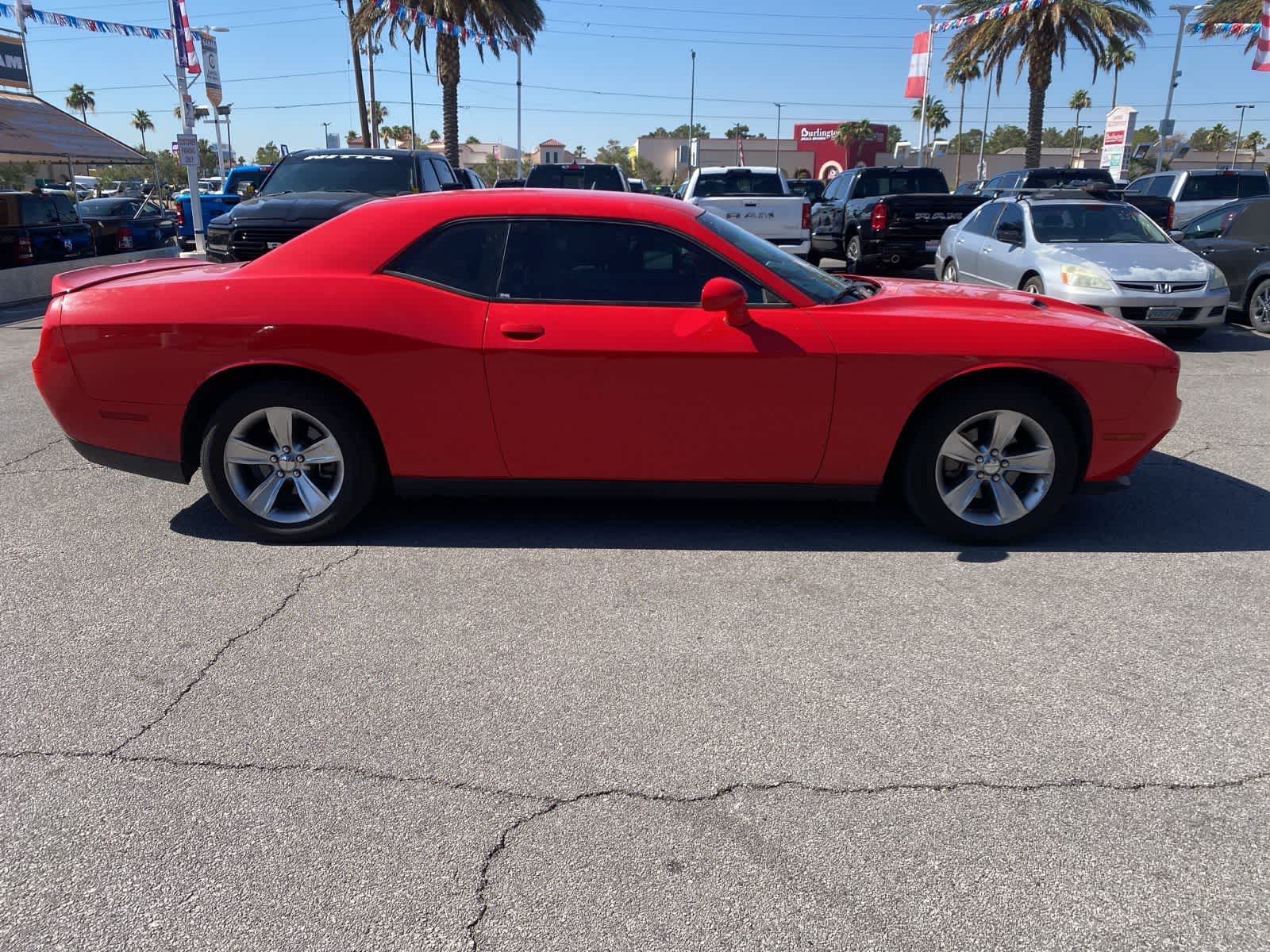 Thumbnail: 2022 Dodge Challenger - 4