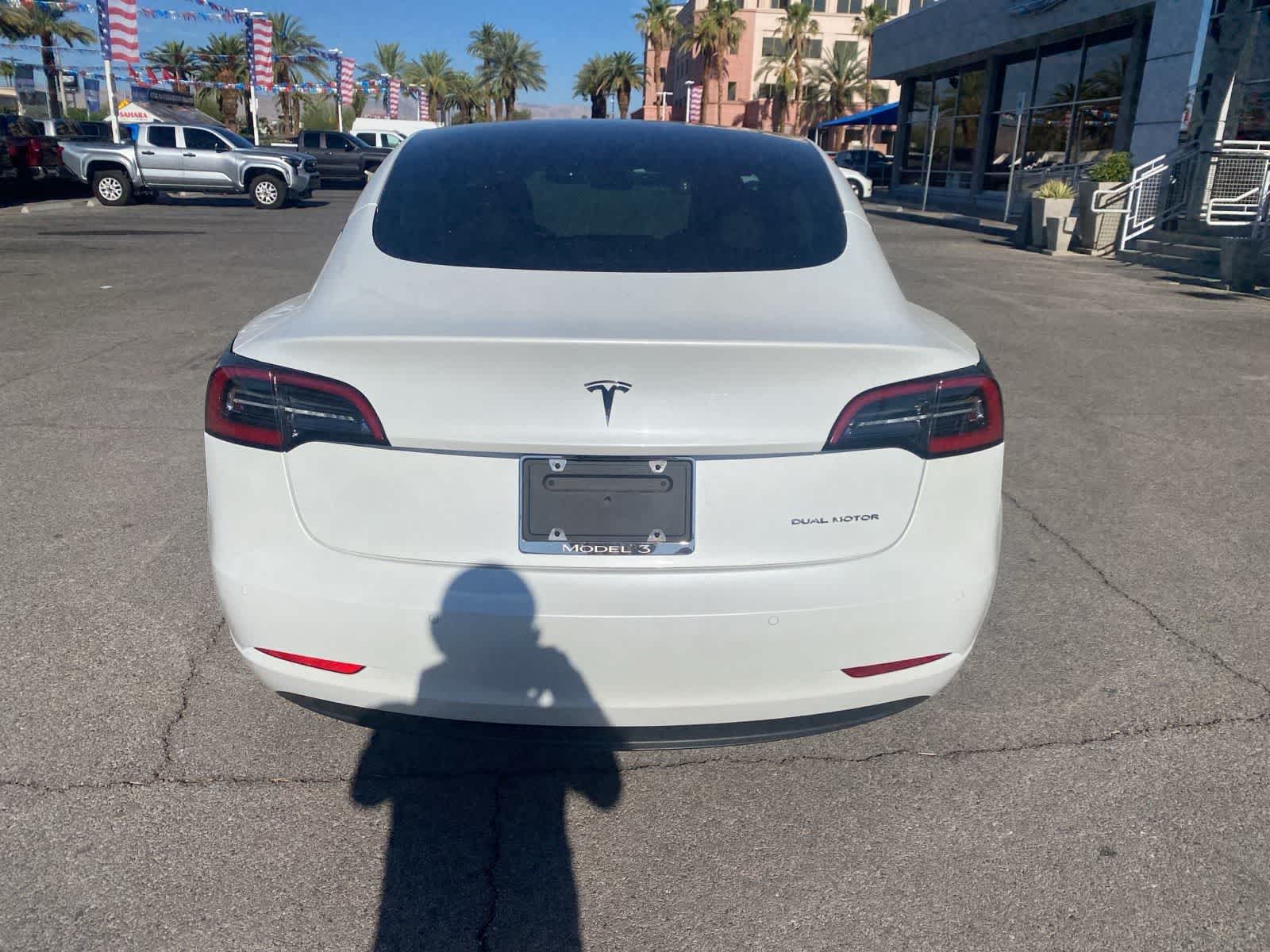 Thumbnail: 2021 Tesla Model 3 - 8