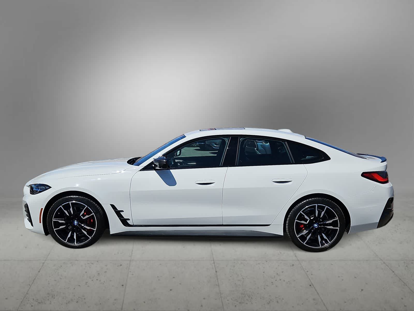 Thumbnail: 2023 BMW i4 - 6