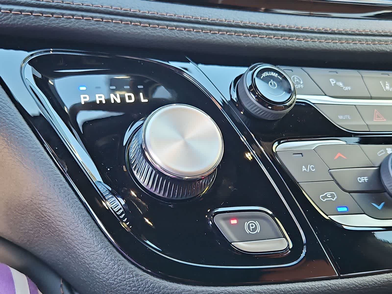 Thumbnail: 2026 Chrysler Pacifica - 32