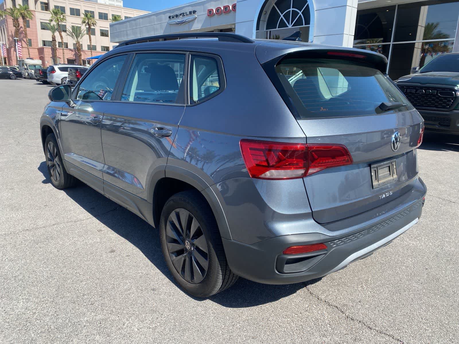 Thumbnail: 2023 Volkswagen Taos - 9