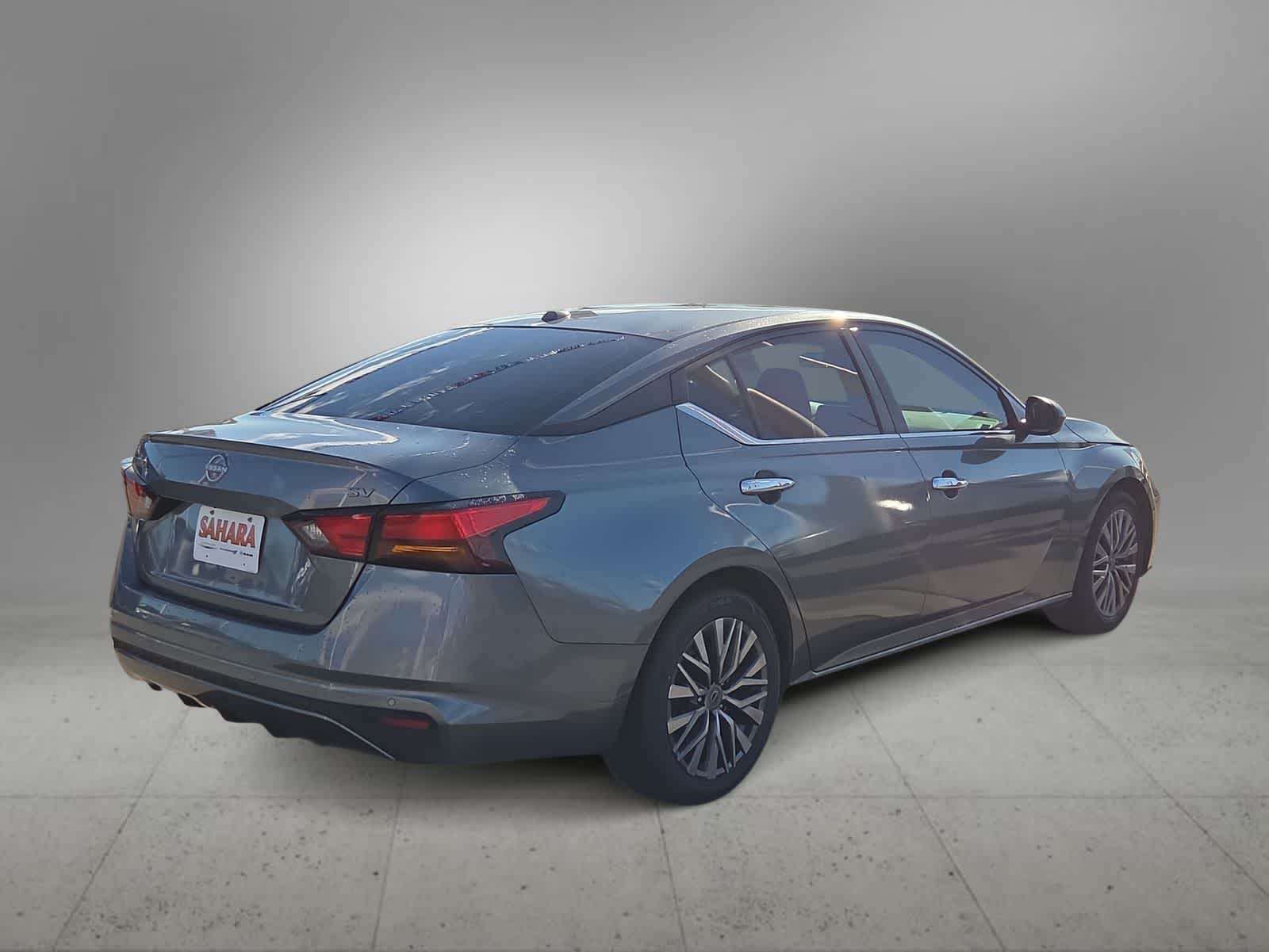 Thumbnail: 2023 Nissan Altima - 9