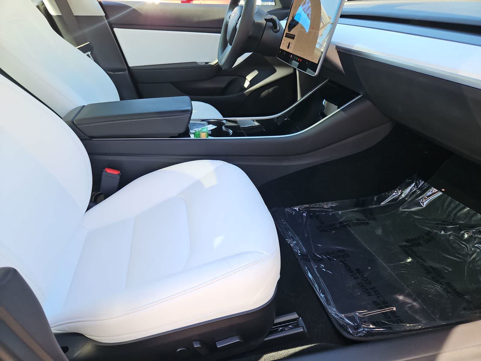 Thumbnail: 2020 Tesla Model 3 - 20