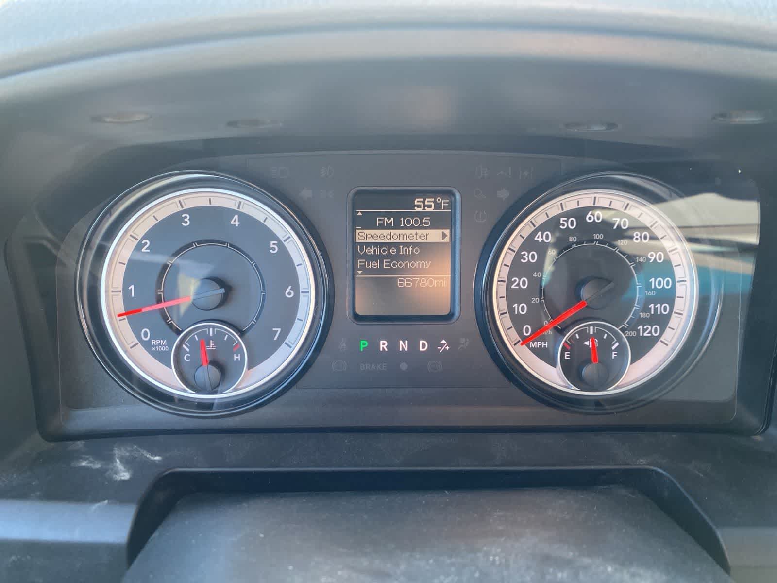 Thumbnail: 2020 RAM 1500 Classic - 14