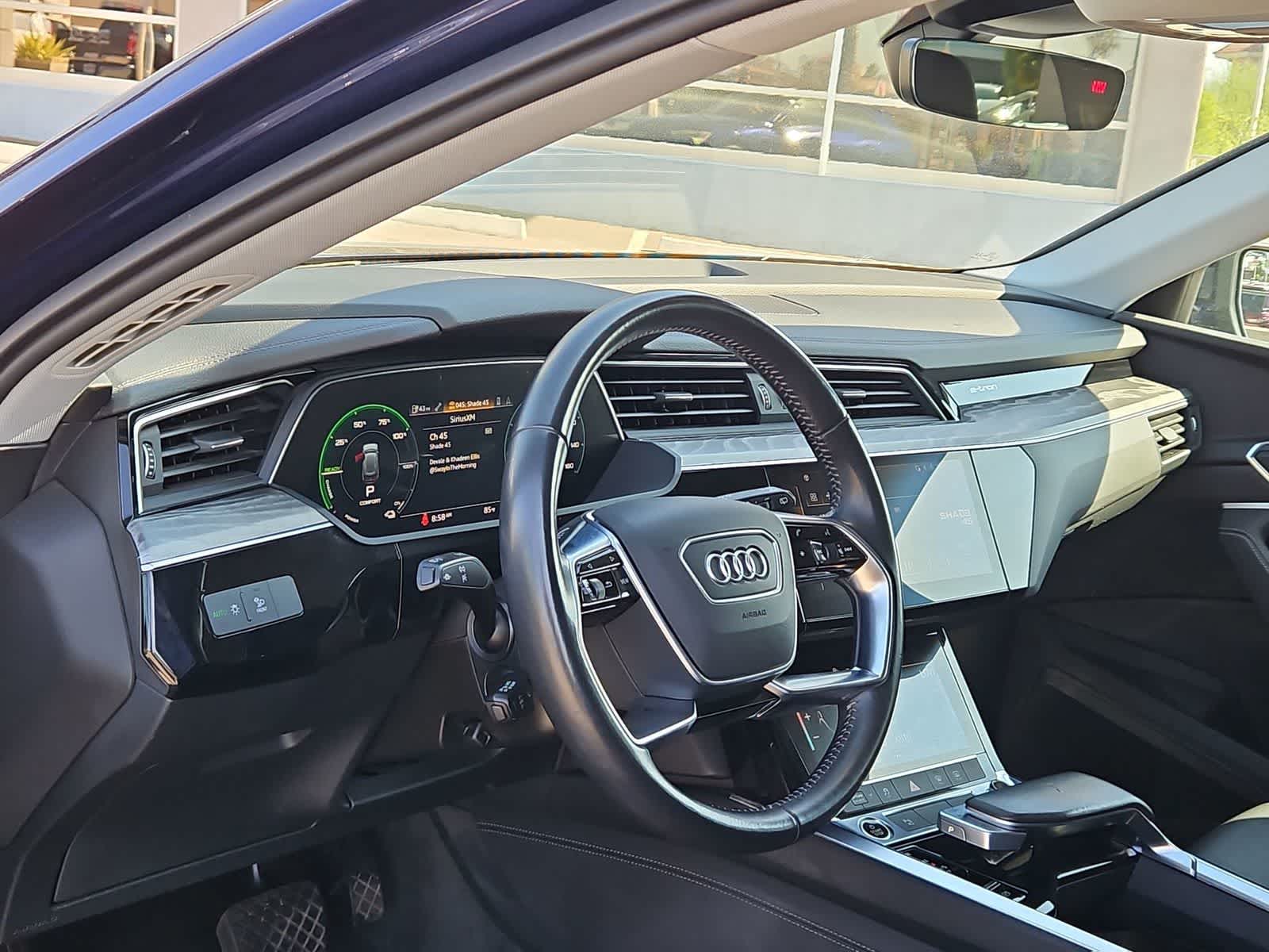 Thumbnail: 2021 Audi e-tron - 11