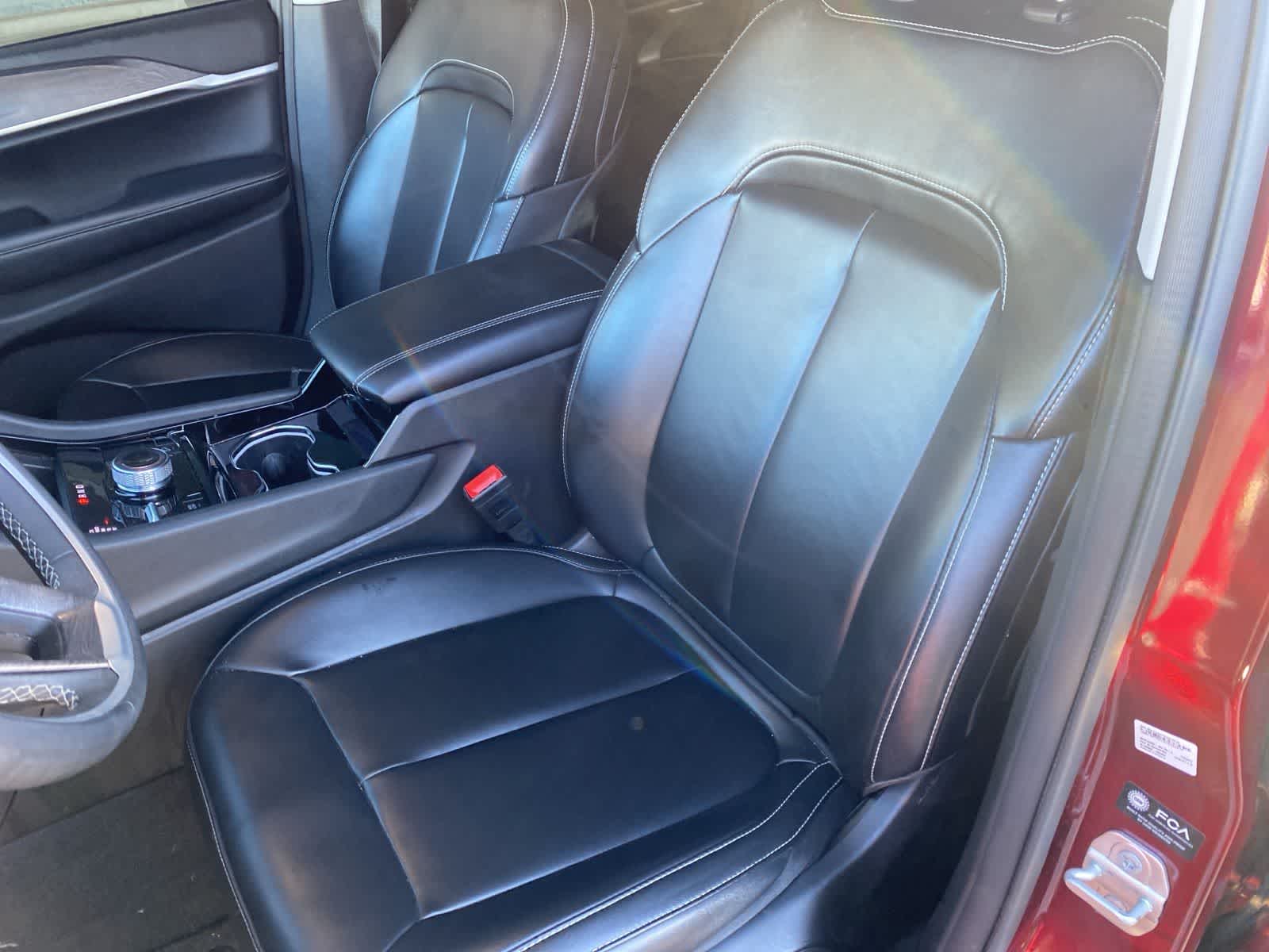 Thumbnail: 2023 Jeep Grand Cherokee - 11