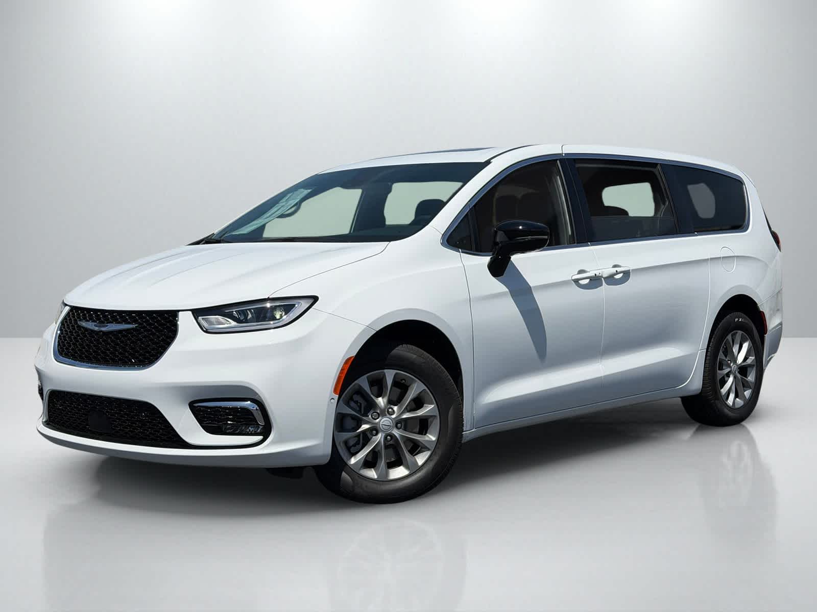 2026 Chrysler Pacifica Limited AWD's photo