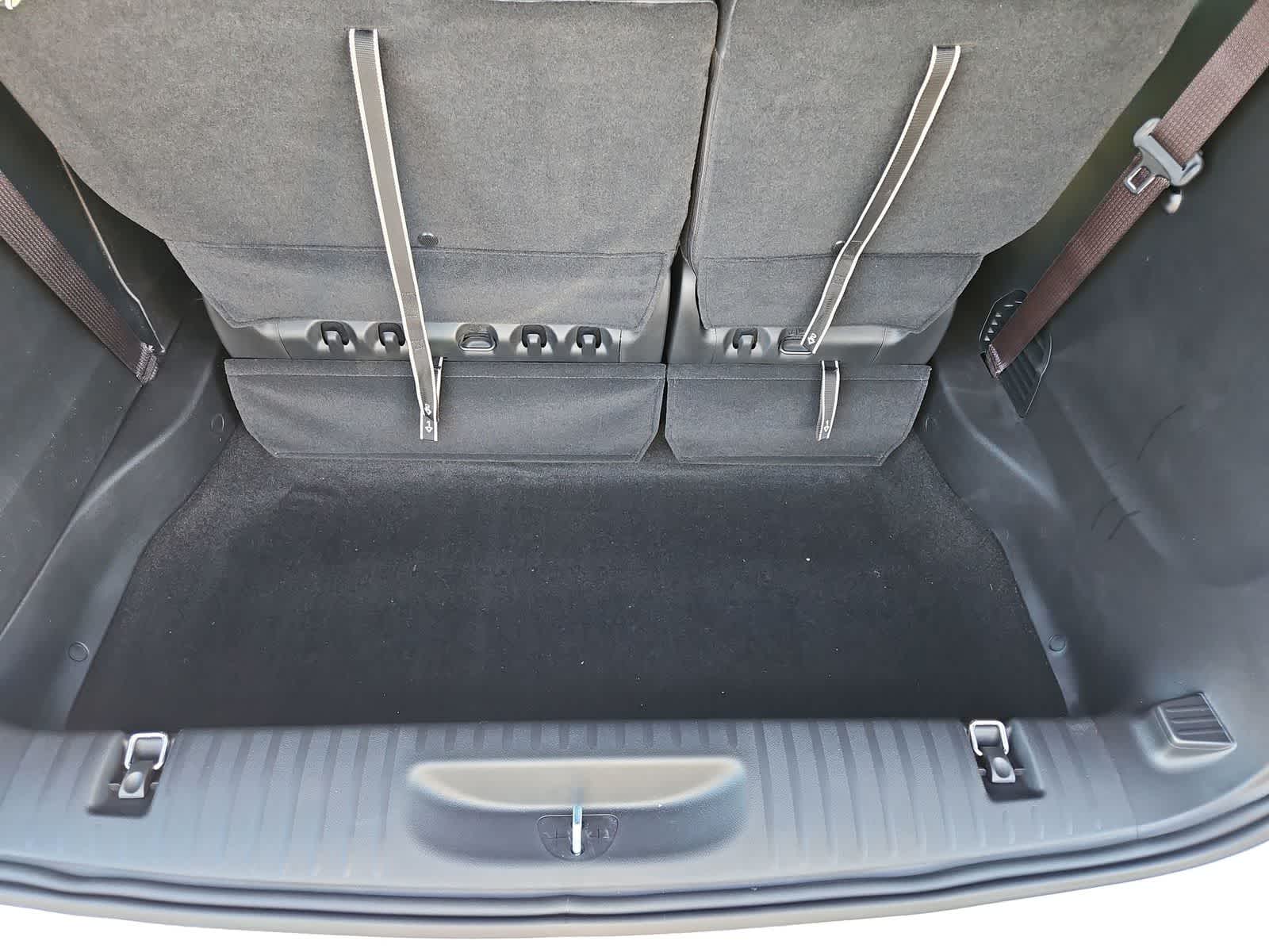 Thumbnail: 2026 Chrysler Pacifica - 32