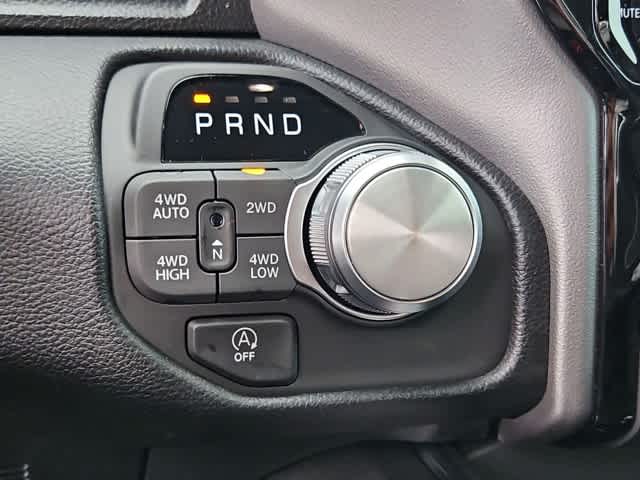 Thumbnail: 2026 RAM 1500 - 32