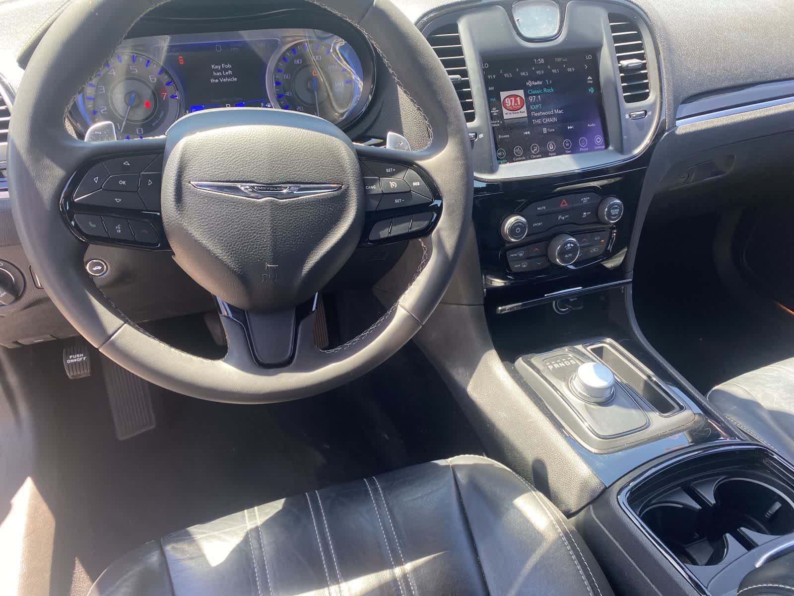 2022 Chrysler 300 S 11