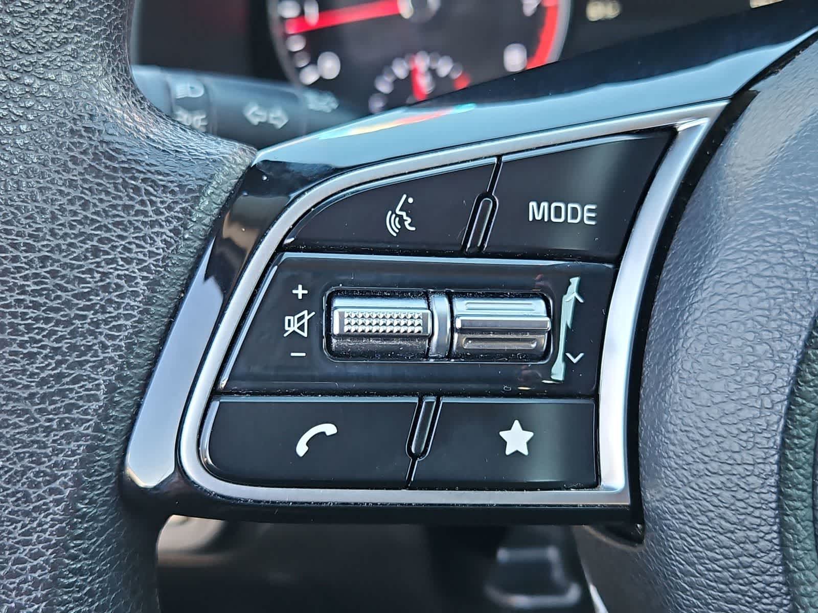 Thumbnail: 2023 Kia Forte - 24