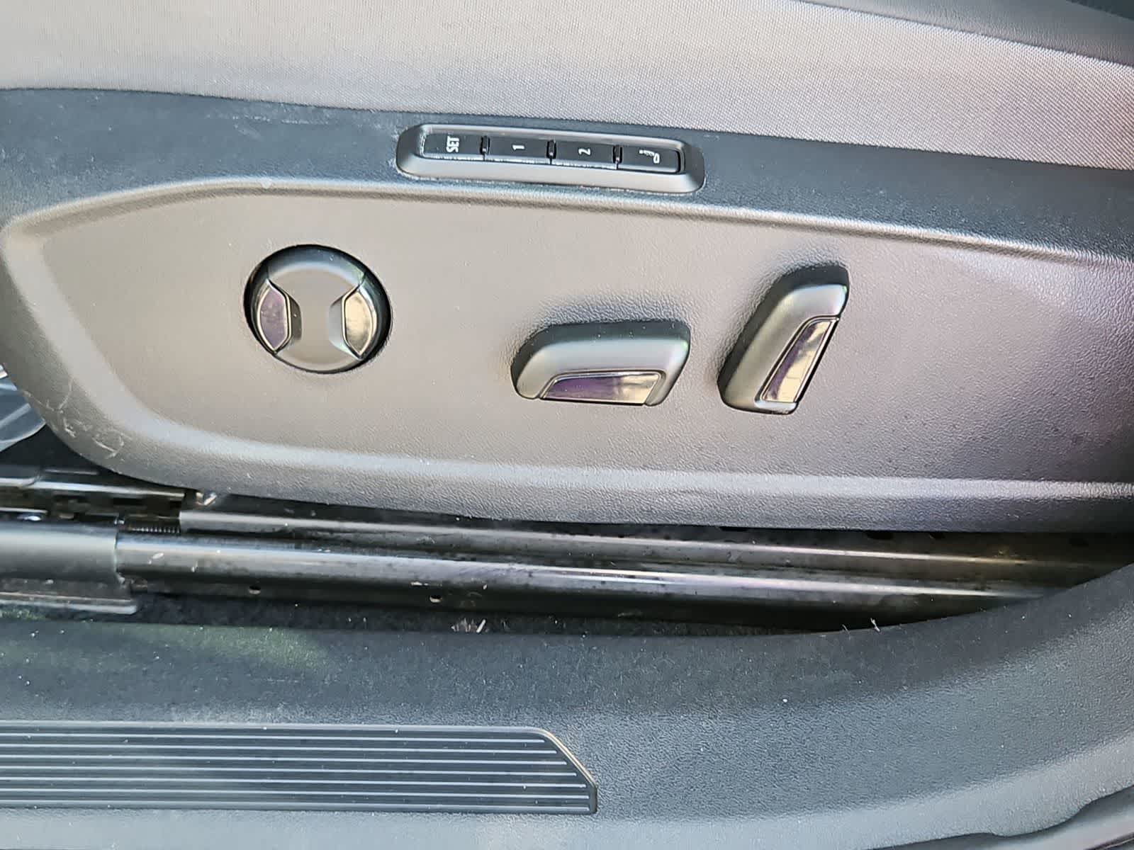 Thumbnail: 2023 Volkswagen ID.4 - 17