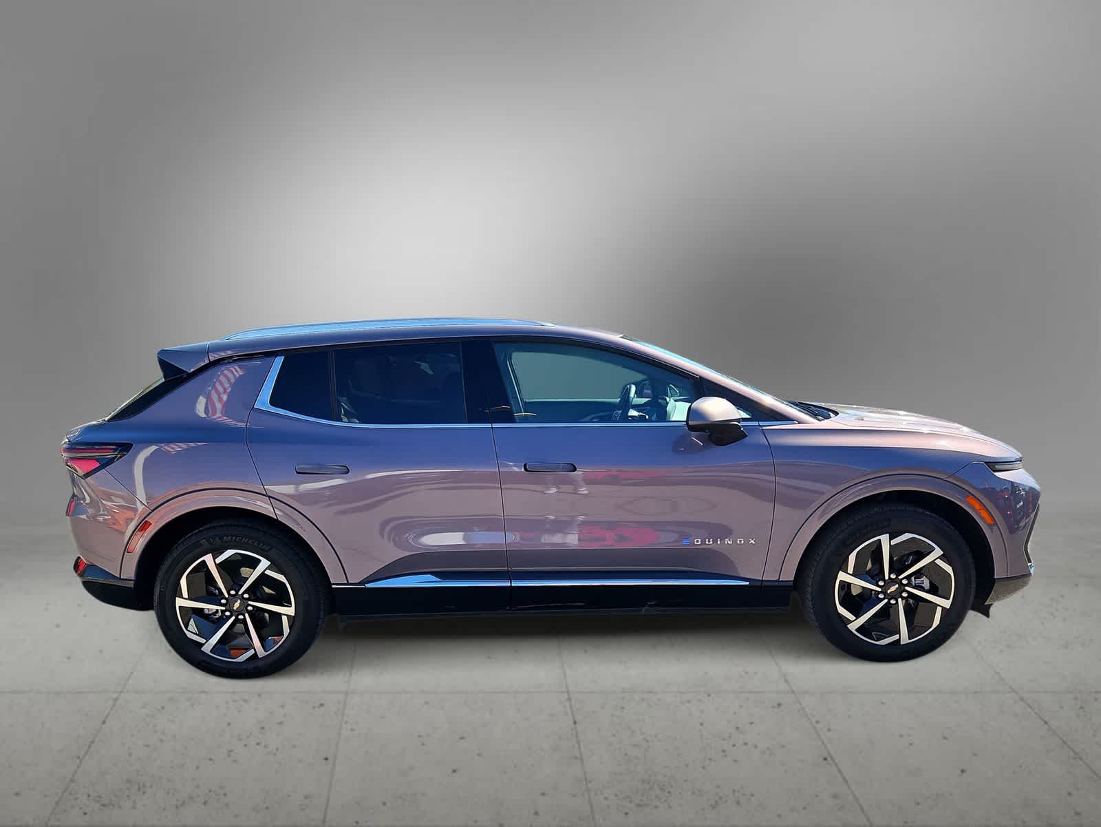 Thumbnail: 2025 Chevrolet Equinox - 10