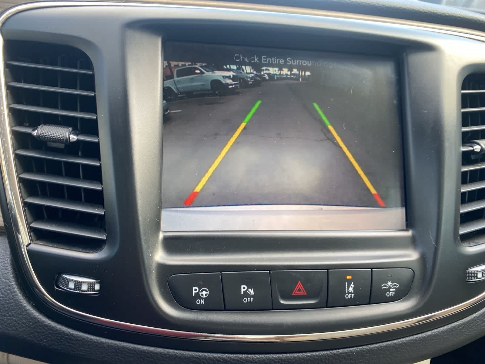 Thumbnail: 2015 Chrysler 200 - 18