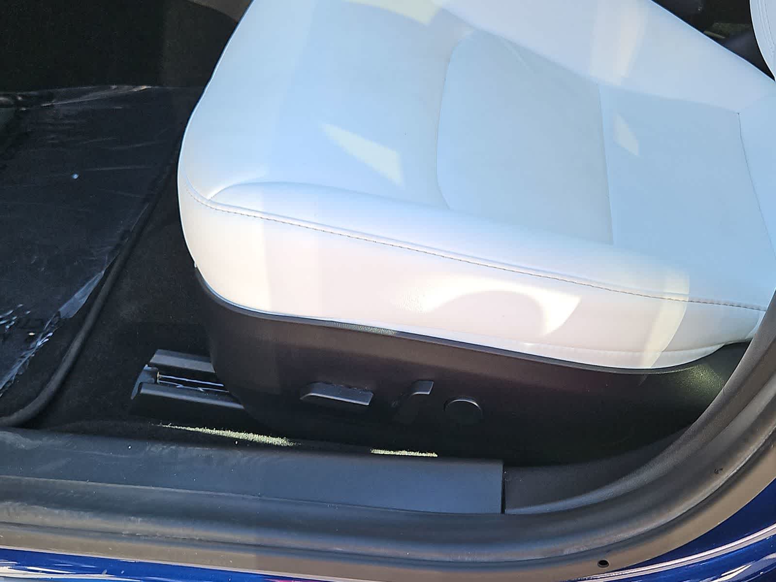 Thumbnail: 2020 Tesla Model 3 - 16