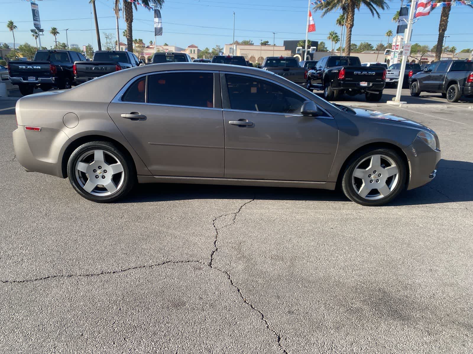 2010 Chevrolet Malibu LT 4