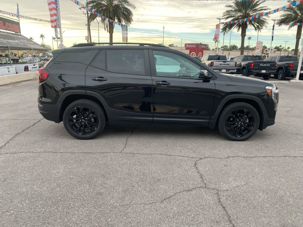 Used 2022 GMC Terrain SLE SUV