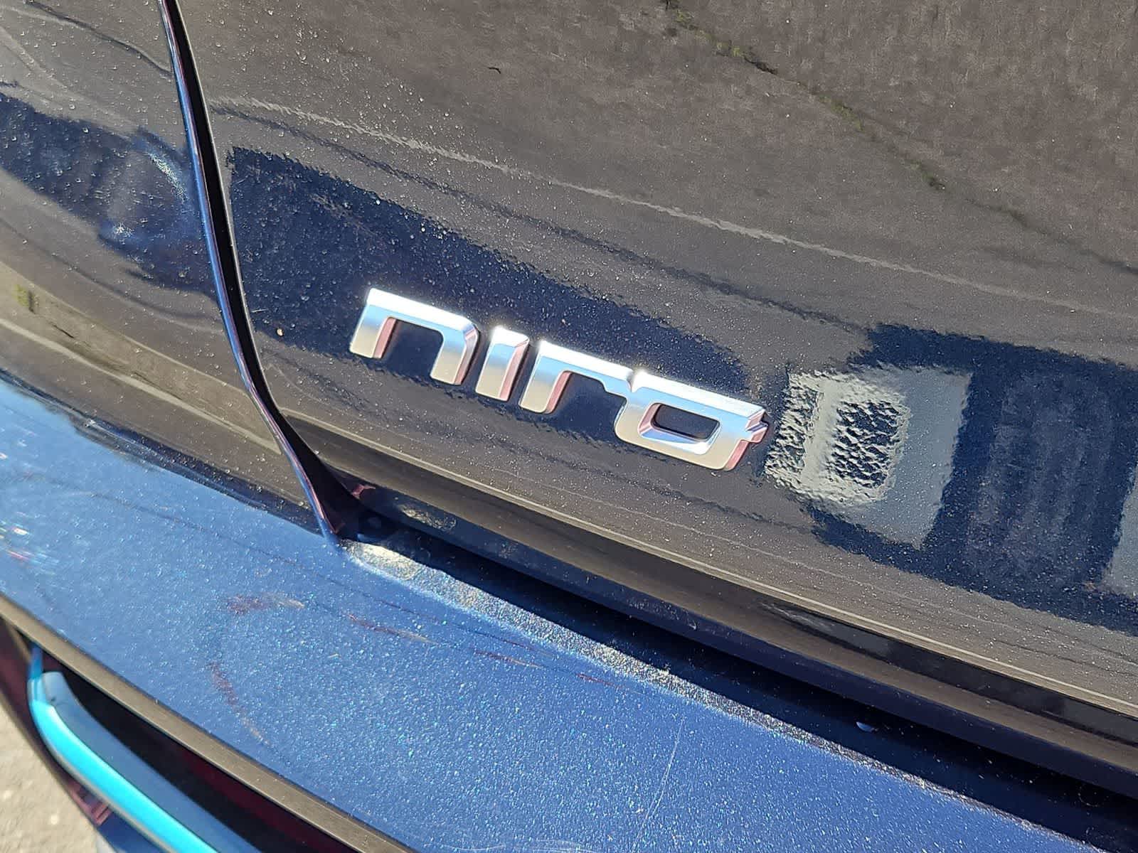 Thumbnail: 2022 Kia Niro - 13