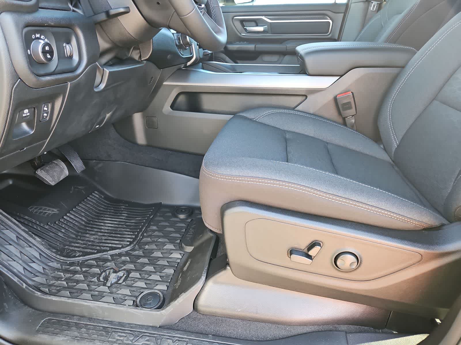 Thumbnail: 2026 RAM 1500 - 16