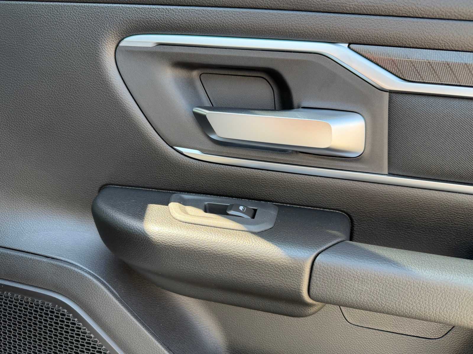 Thumbnail: 2026 RAM 1500 - 27