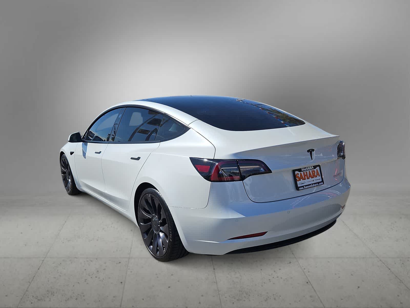 Thumbnail: 2022 Tesla Model 3 - 7