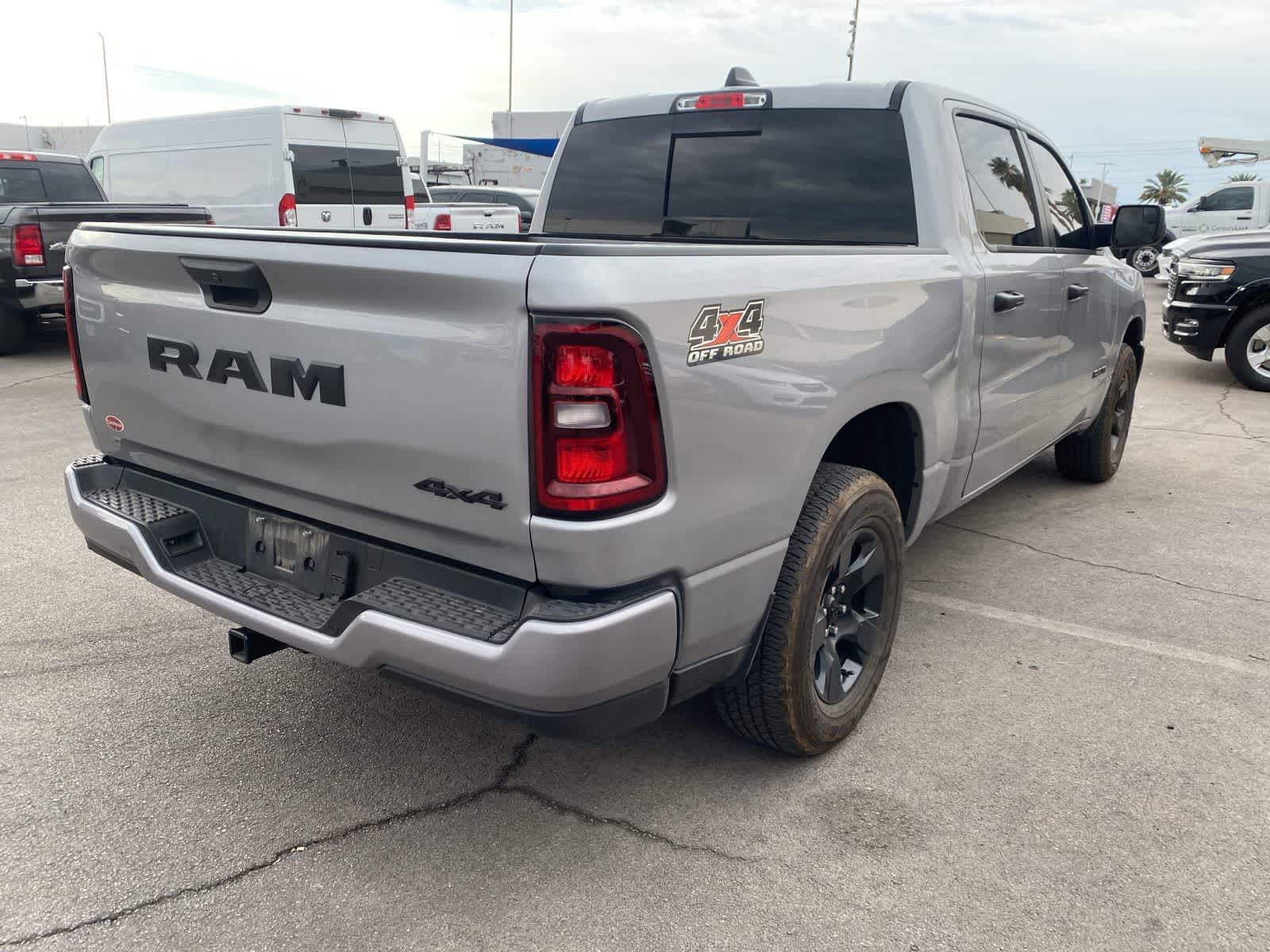 Thumbnail: 2025 RAM 1500 - 6