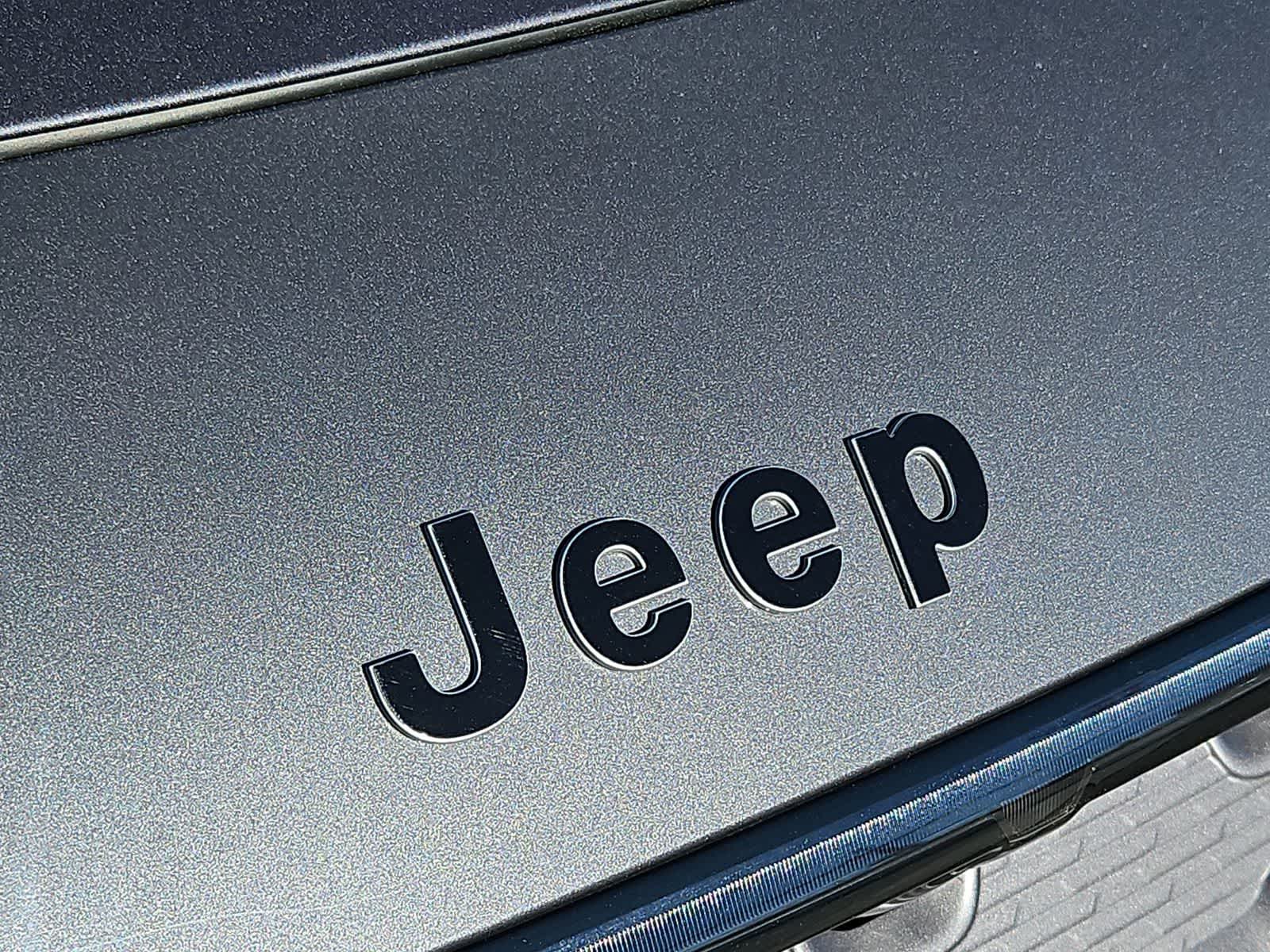 Thumbnail: 2025 Jeep Wagoneer S - 12