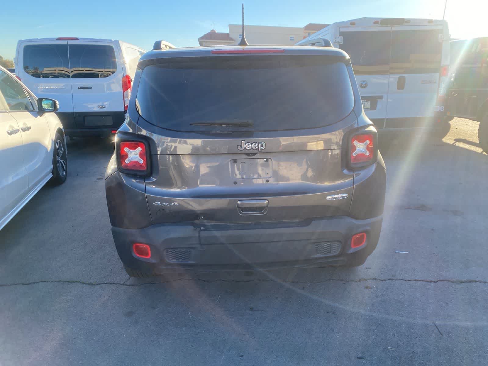 Thumbnail: 2019 Jeep Renegade - 7