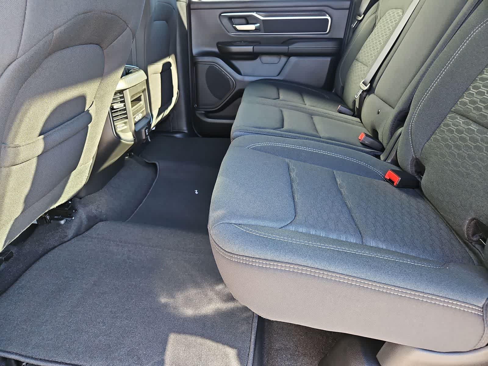 Thumbnail: 2026 RAM 1500 - 19