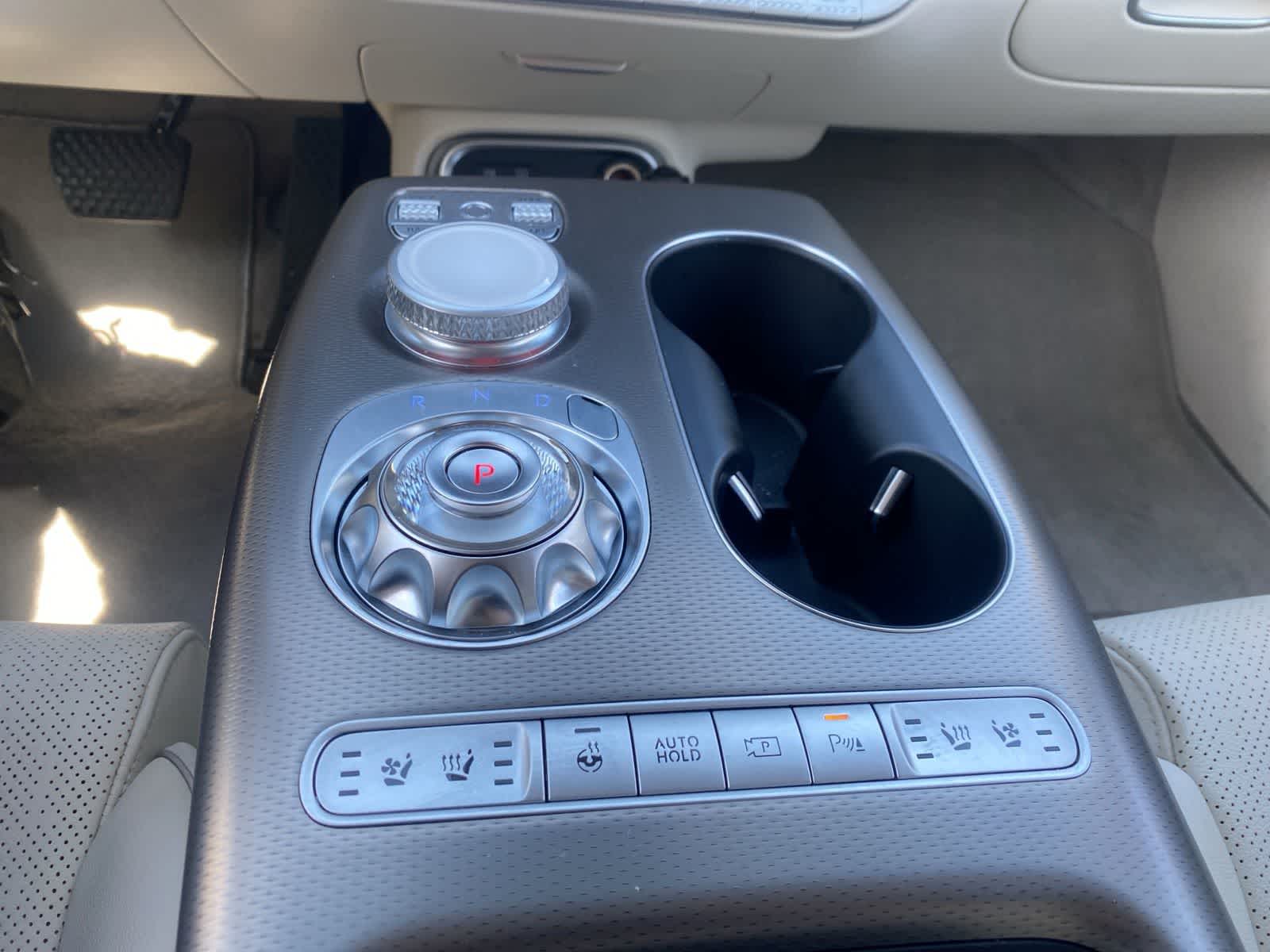 Thumbnail: 2023 Genesis GV60 - 17