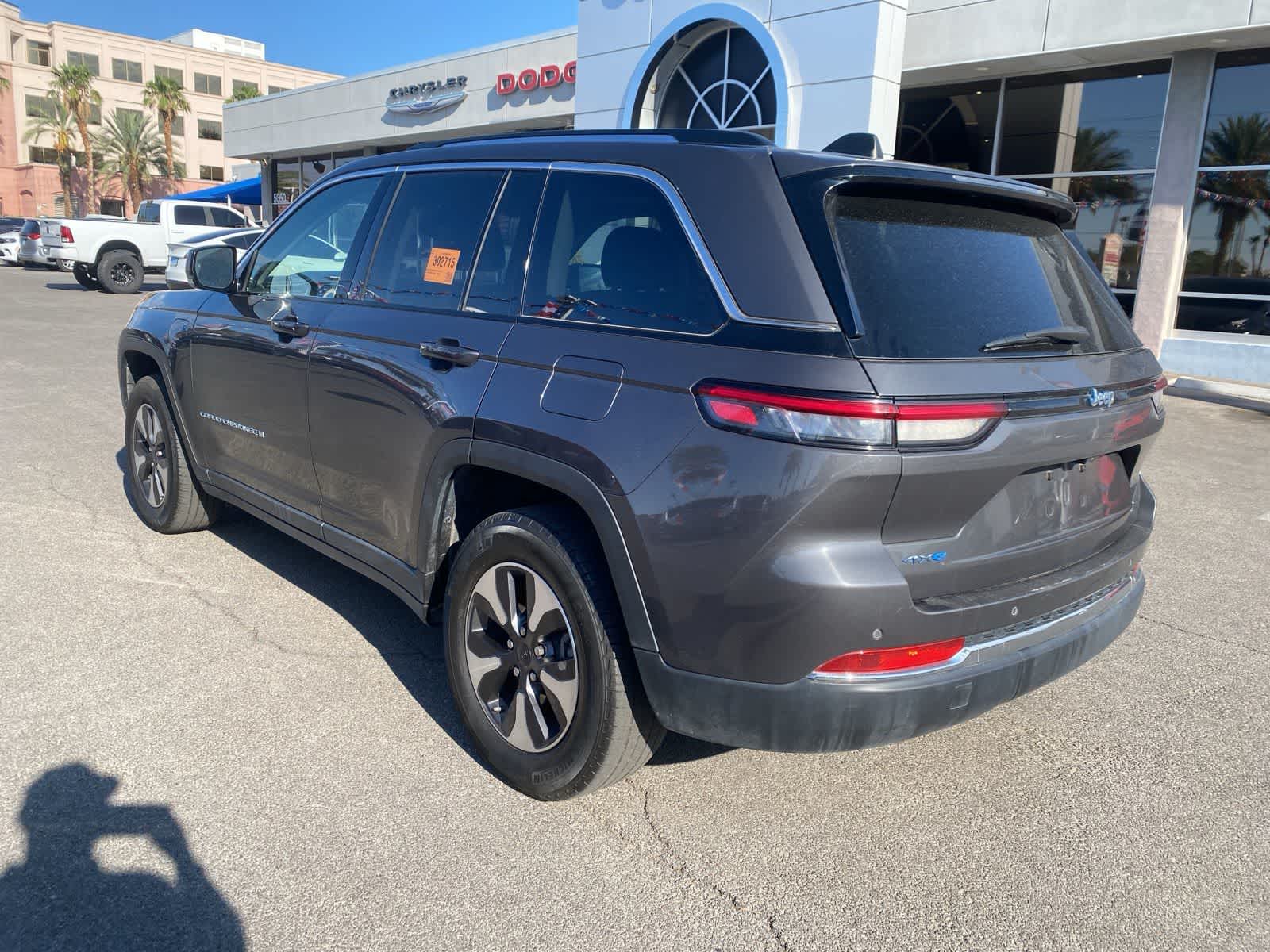 Thumbnail: 2023 Jeep Grand Cherokee - 8
