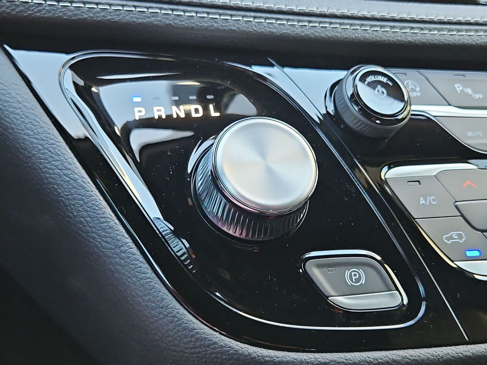 Thumbnail: 2026 Chrysler Pacifica - 30