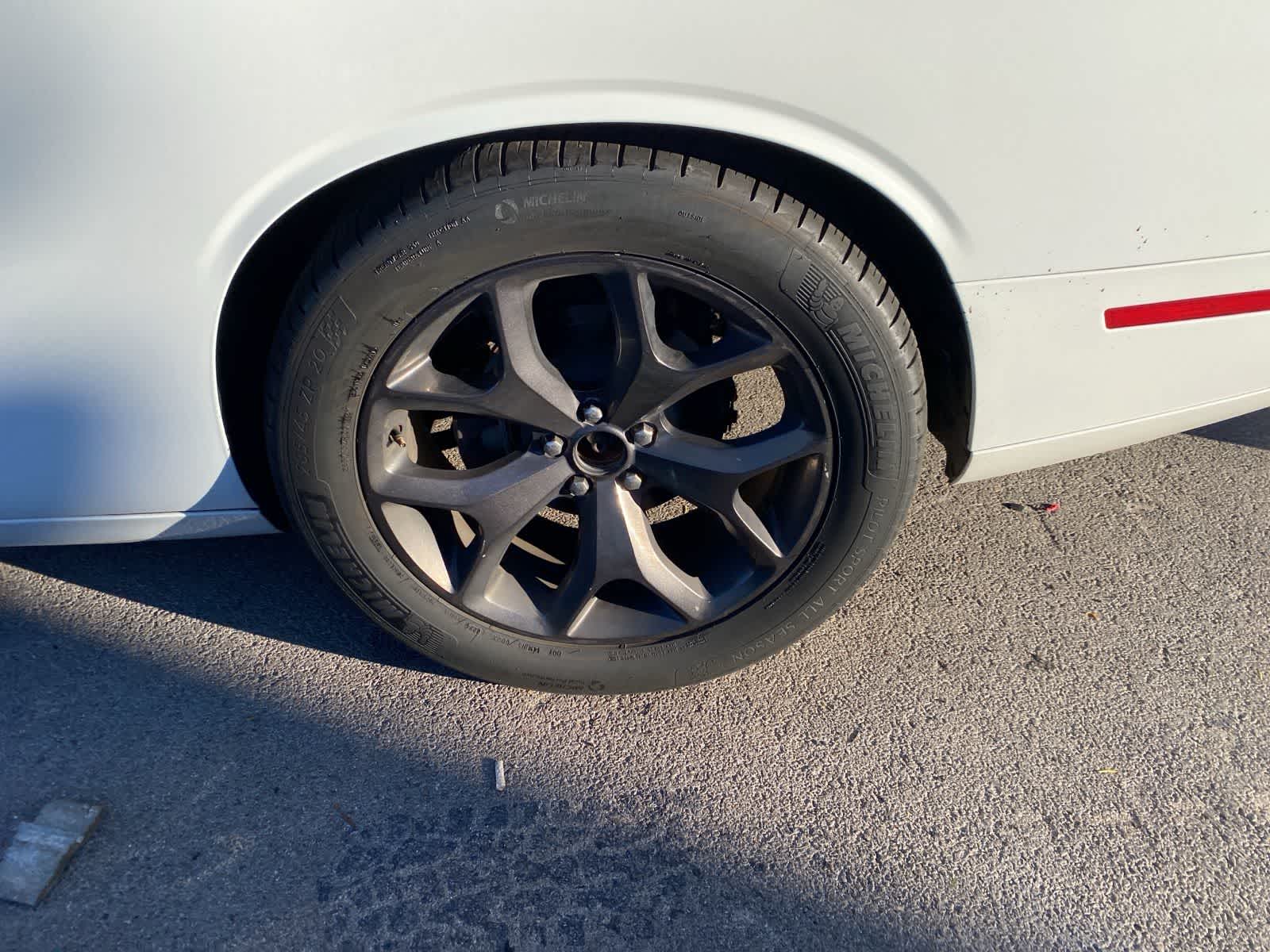 Thumbnail: 2019 Dodge Challenger - 5