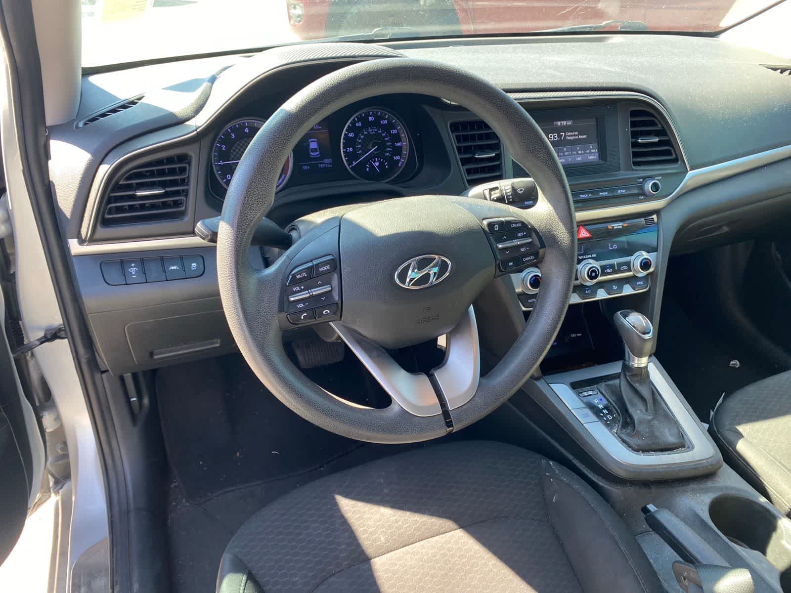 Thumbnail: 2020 Hyundai Elantra - 10