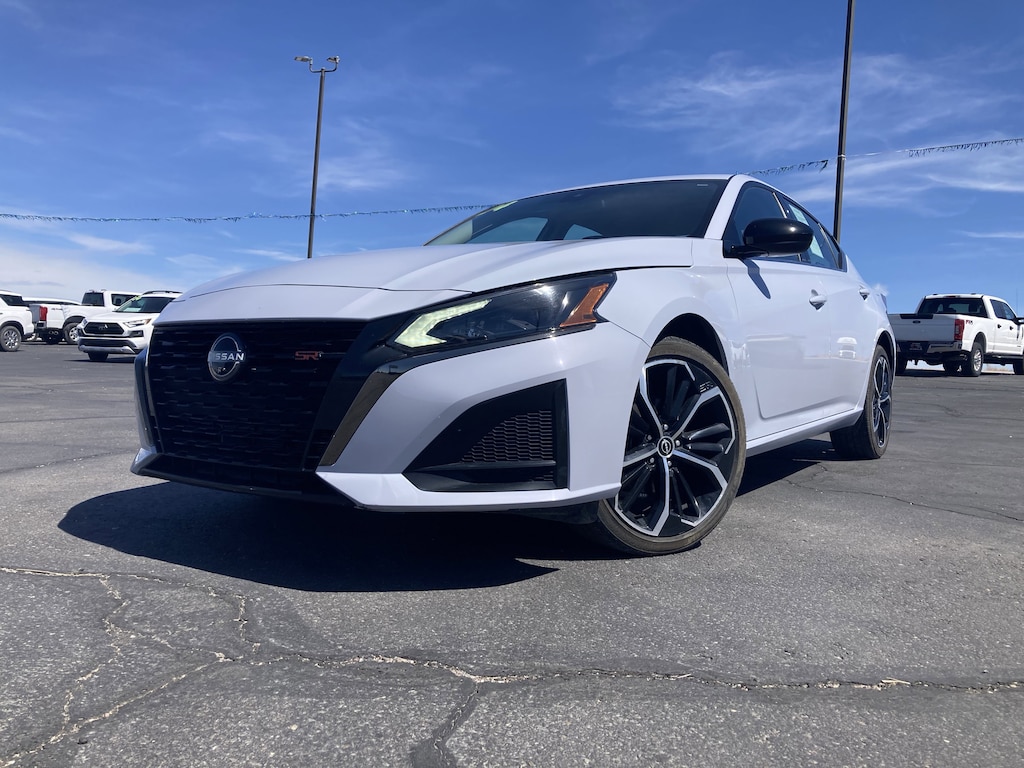 Used 2024 Nissan Altima 2.5 SR Sedan