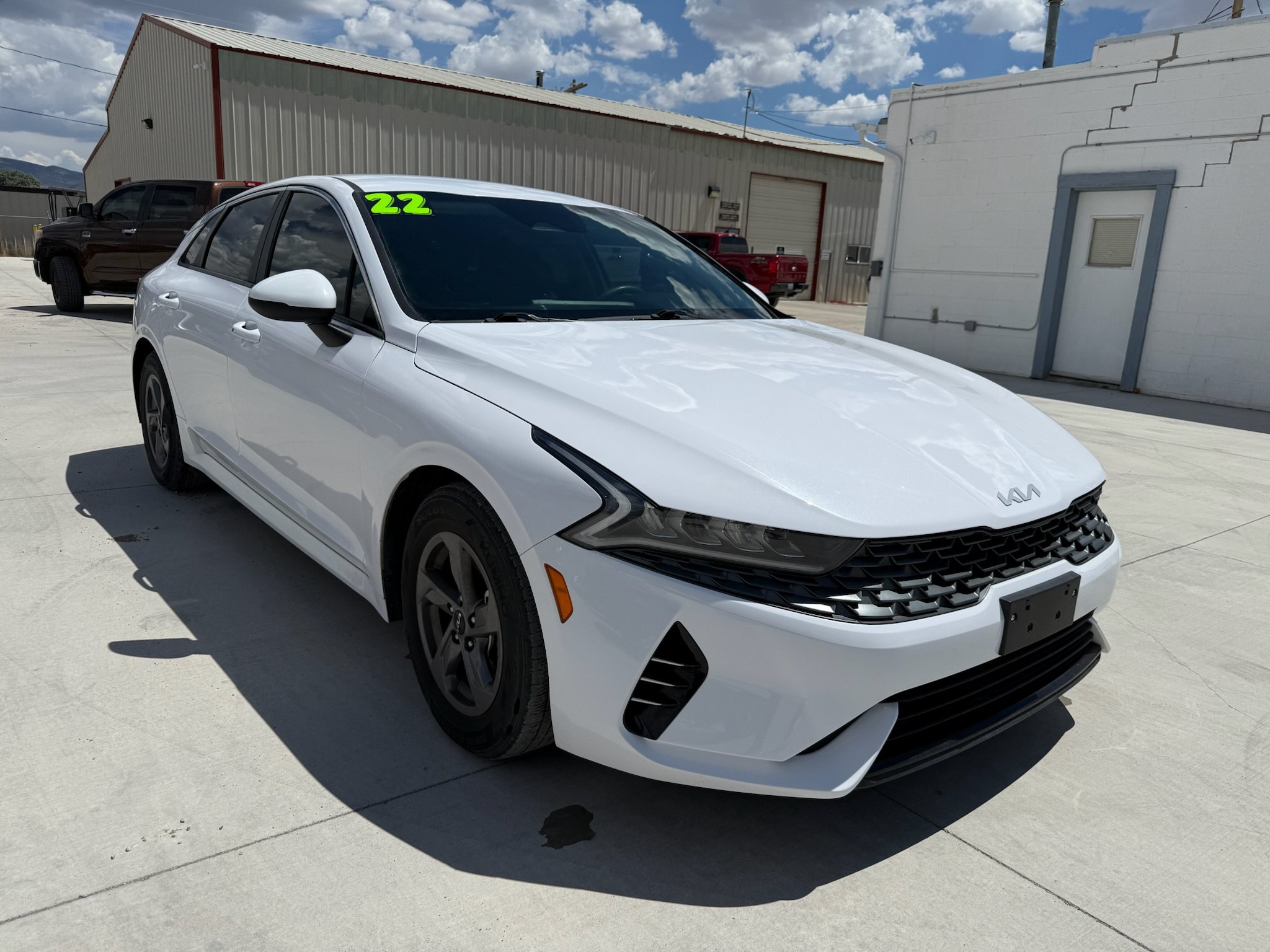 Used 2022 Kia K5 LXS with VIN 5XXG14J25NG111216 for sale in Delta, UT