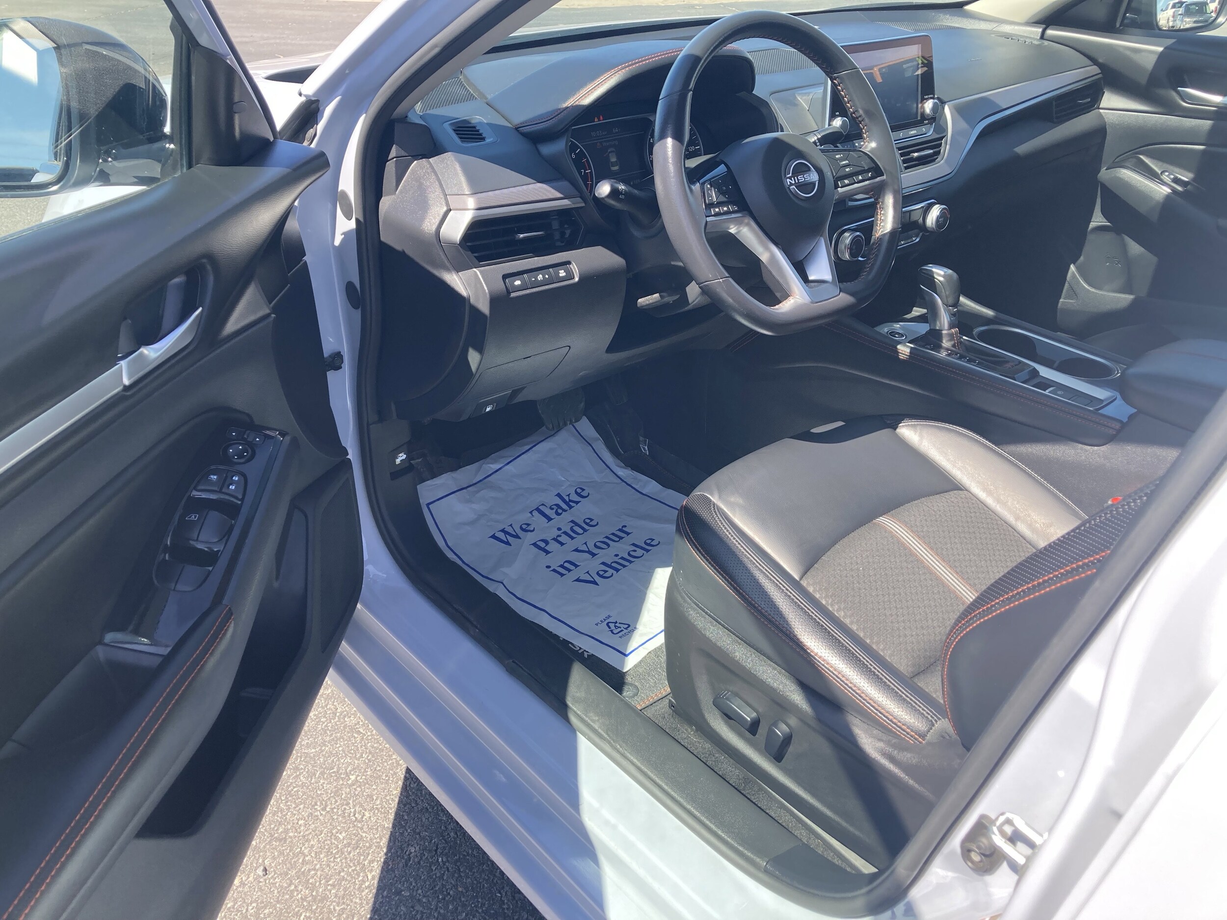 2024 Nissan Altima SR - Photo 10