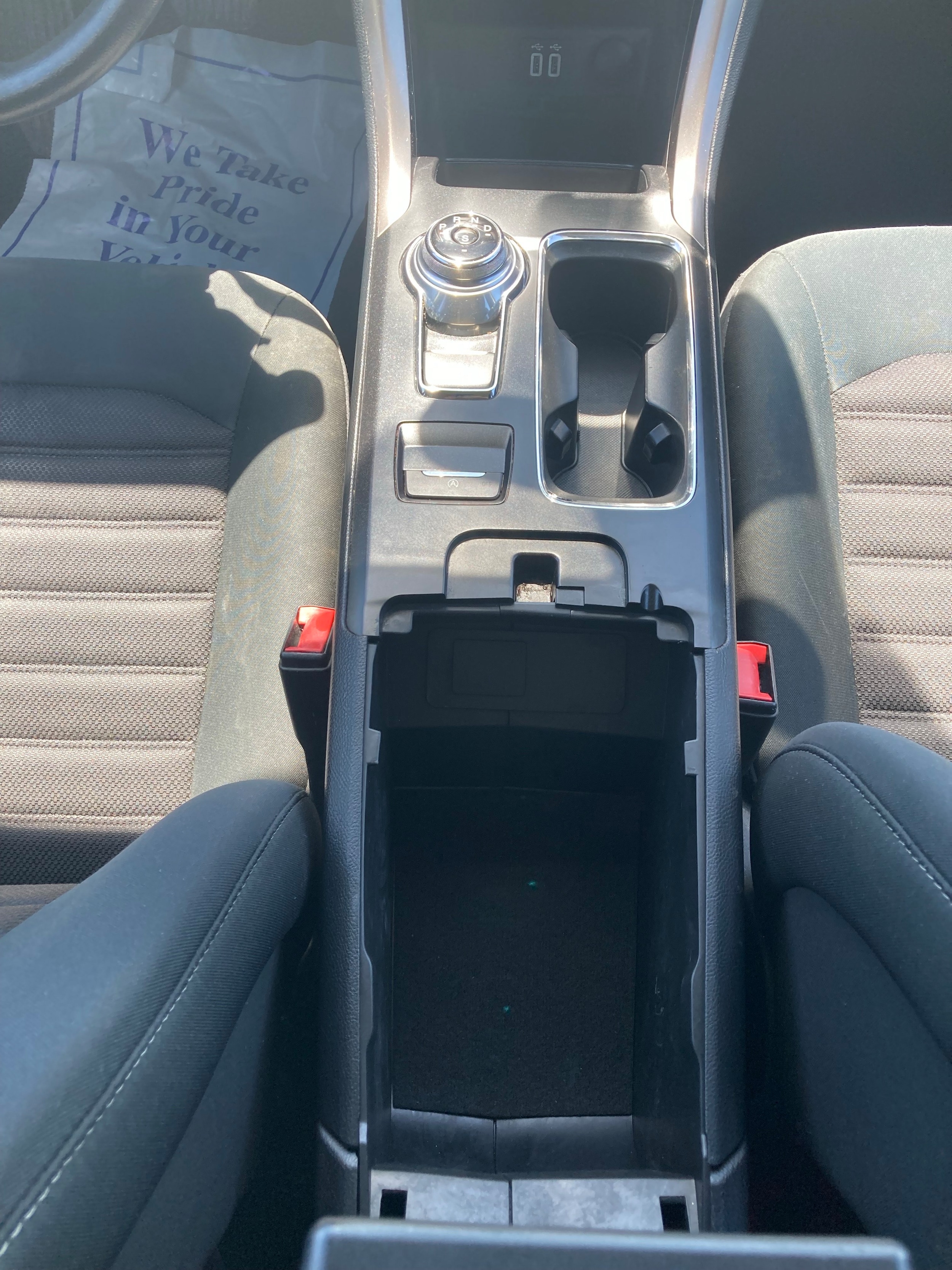2019 Ford Fusion SE - Photo 16