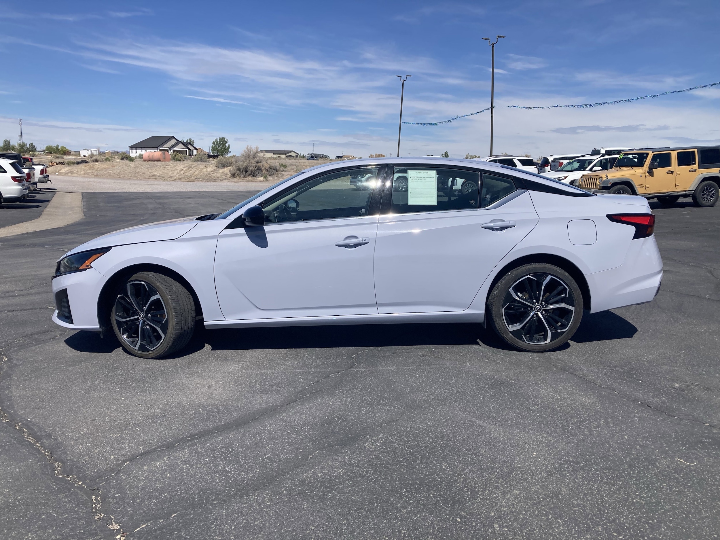 2024 Nissan Altima SR - Photo 8