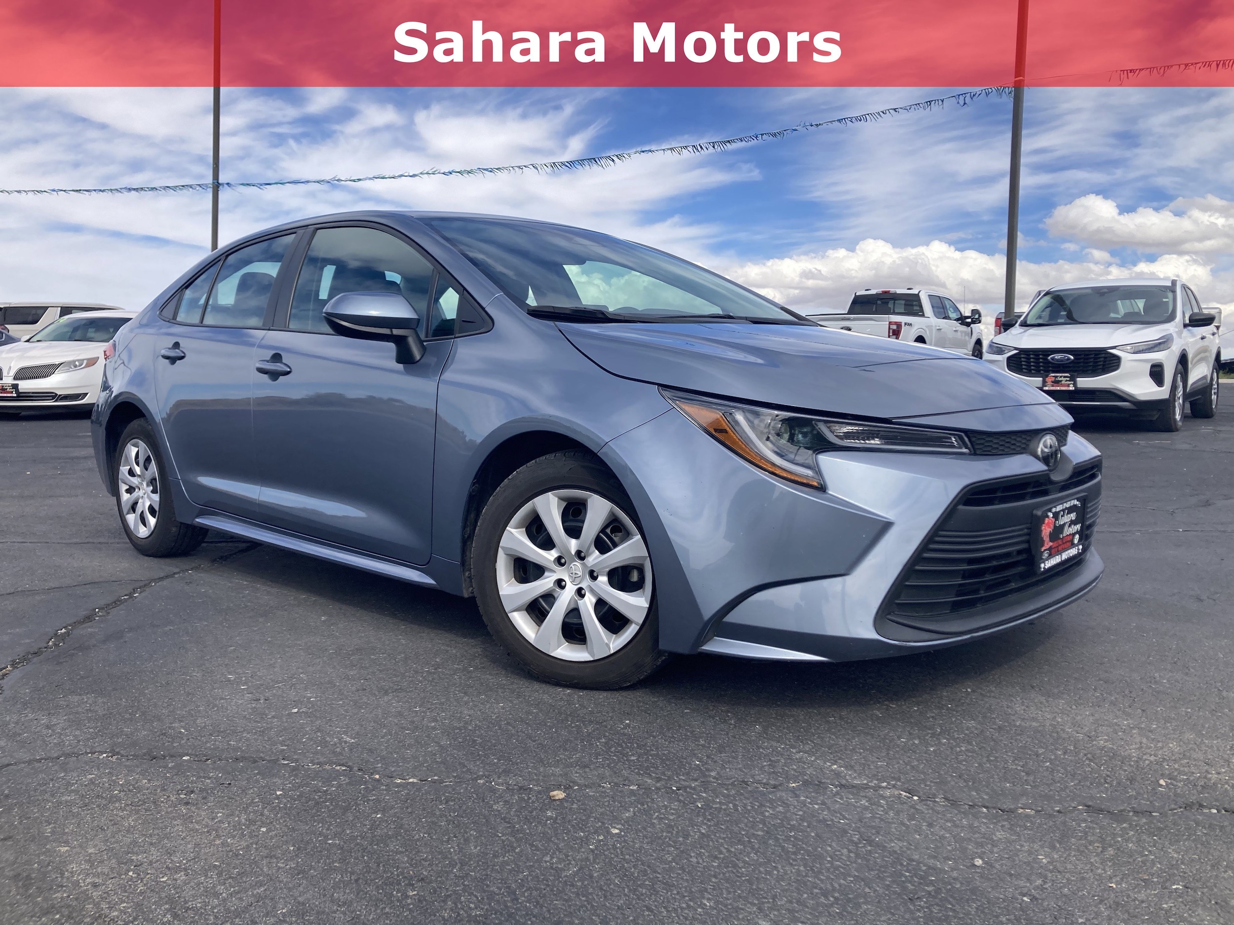 2023 Toyota Corolla LE's photo