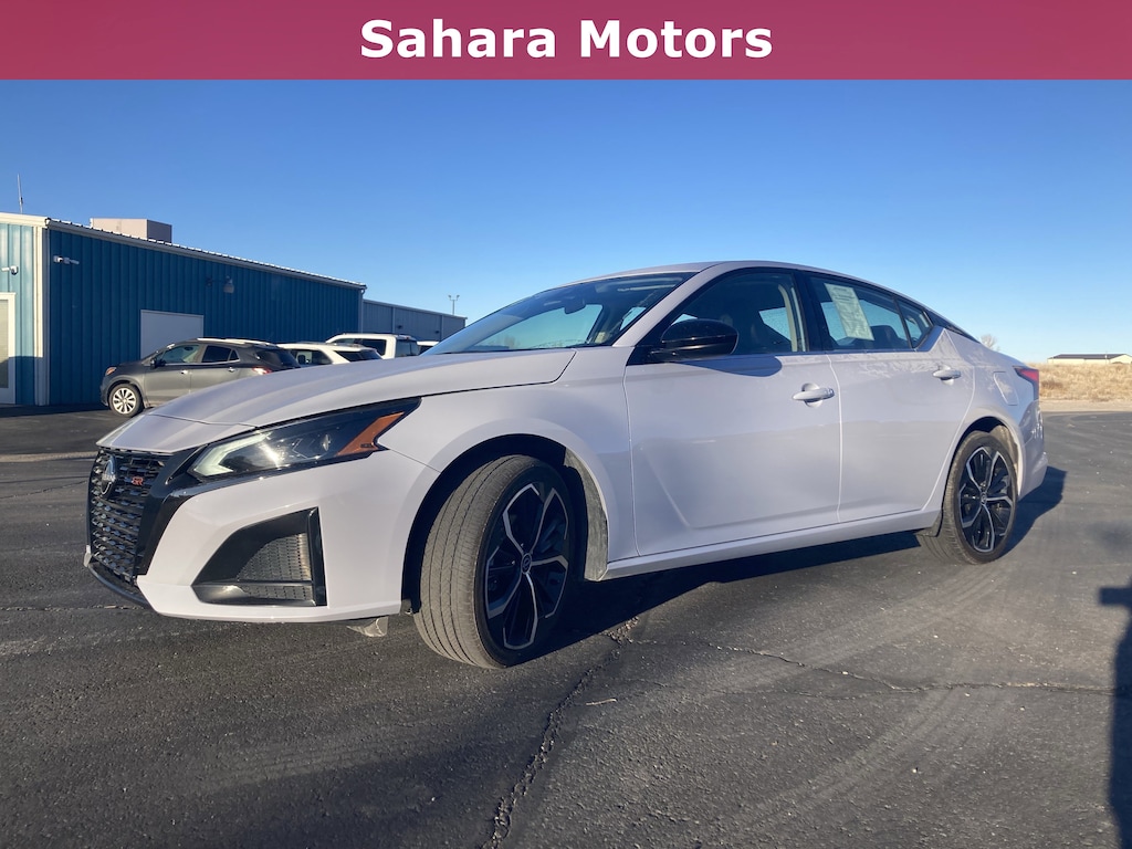 Used 2024 Nissan Altima 2.5 SR Sedan