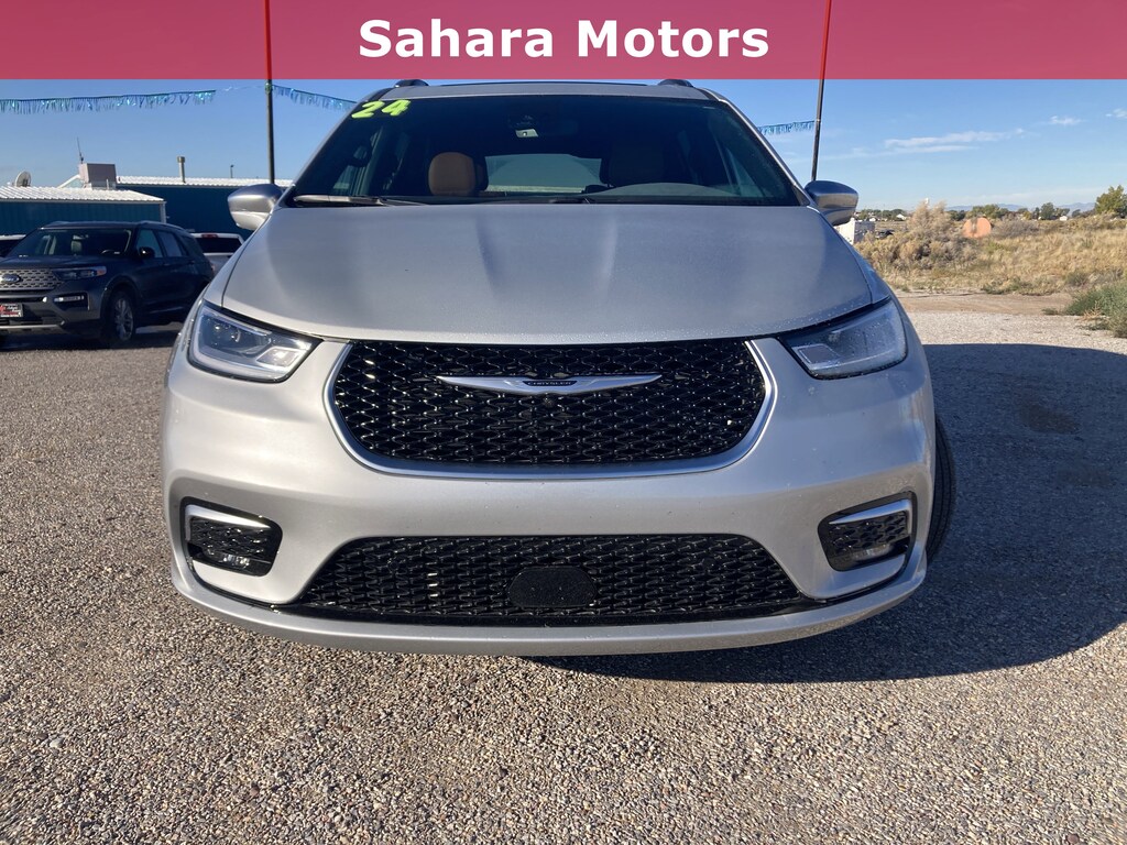 Used 2024 Chrysler Pacifica Pinnacle Pinnacle AWD