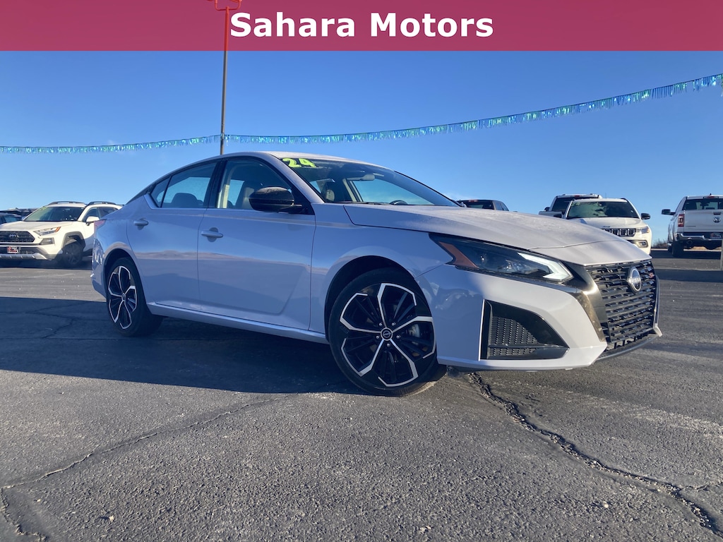 Used 2024 Nissan Altima 2.5 SR Sedan