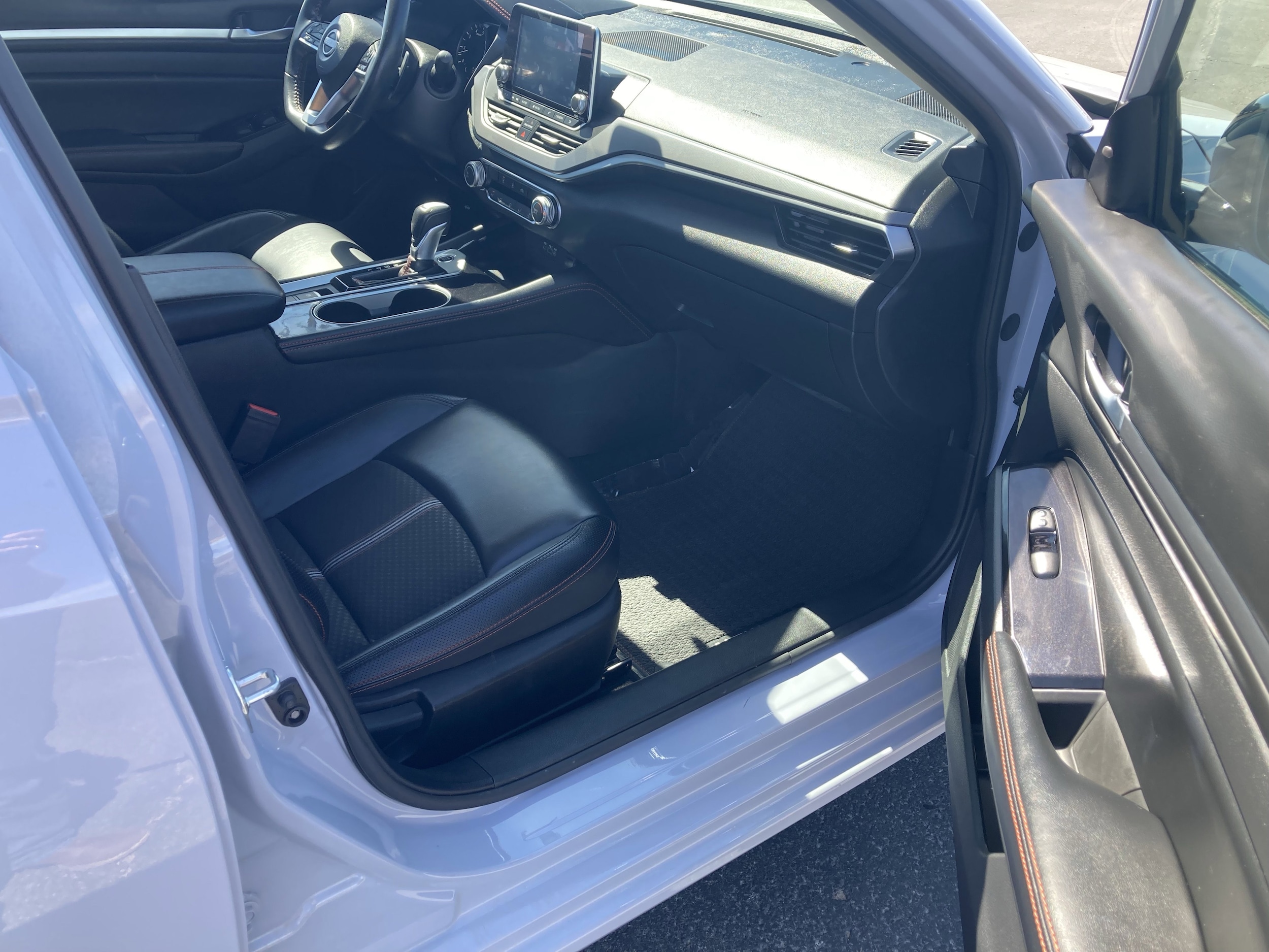 2024 Nissan Altima SR - Photo 13