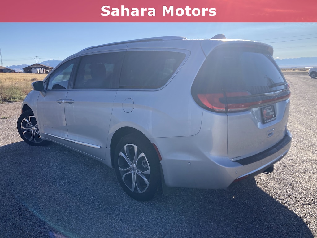Used 2024 Chrysler Pacifica Pinnacle Pinnacle AWD