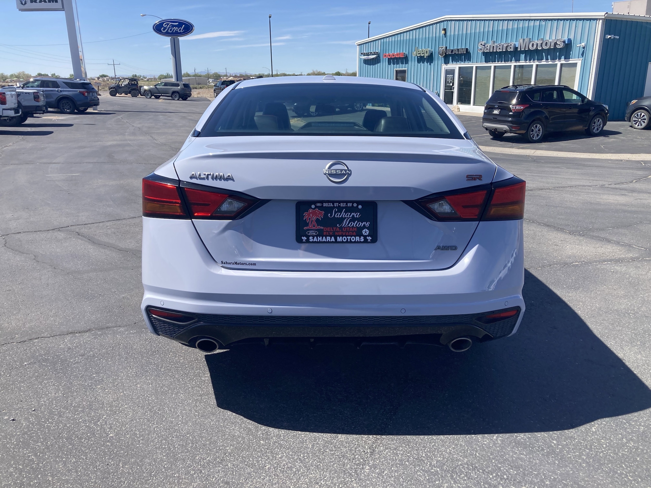 2024 Nissan Altima SR - Photo 6