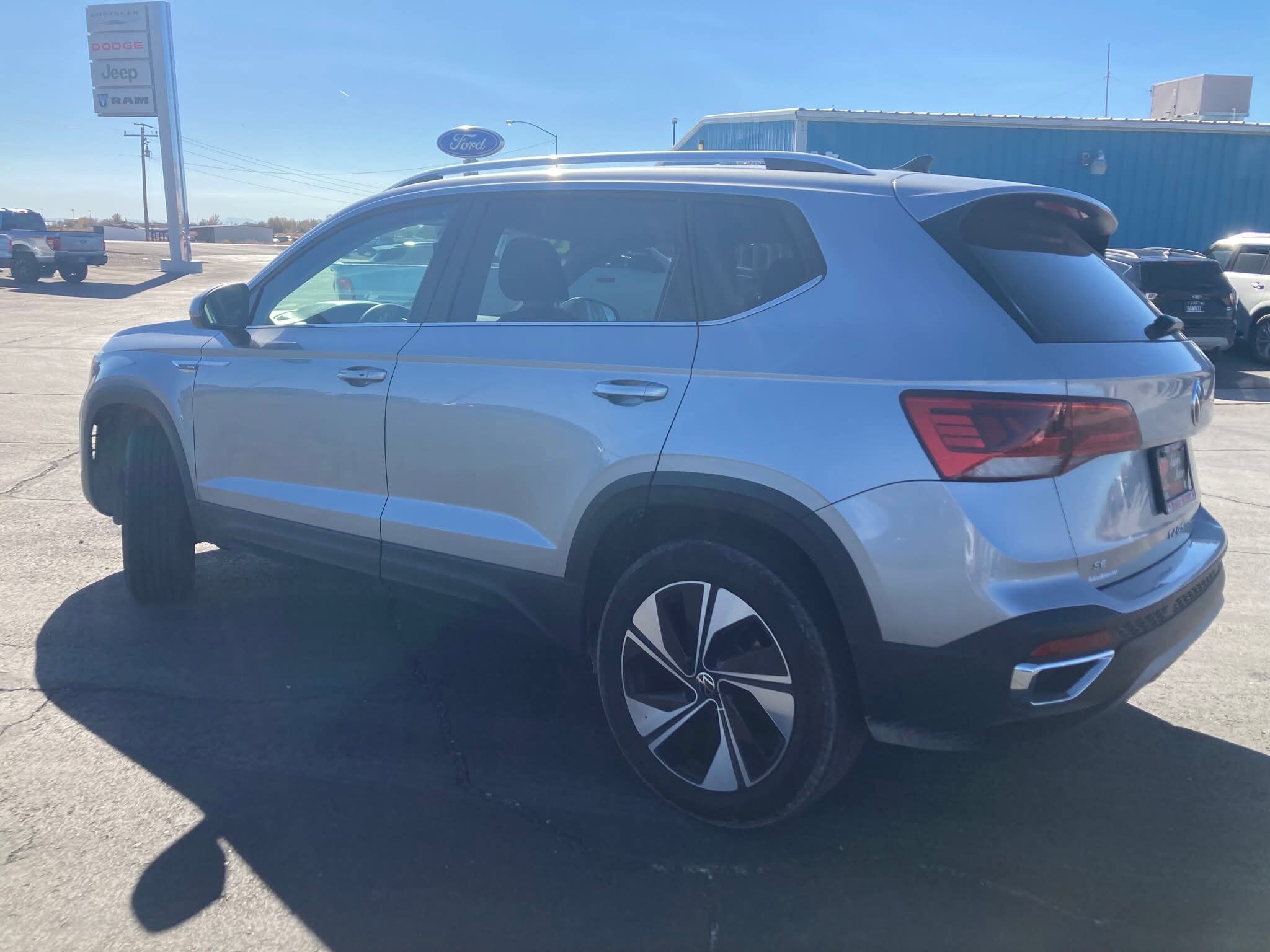 2024 Volkswagen Taos SE - Photo 6