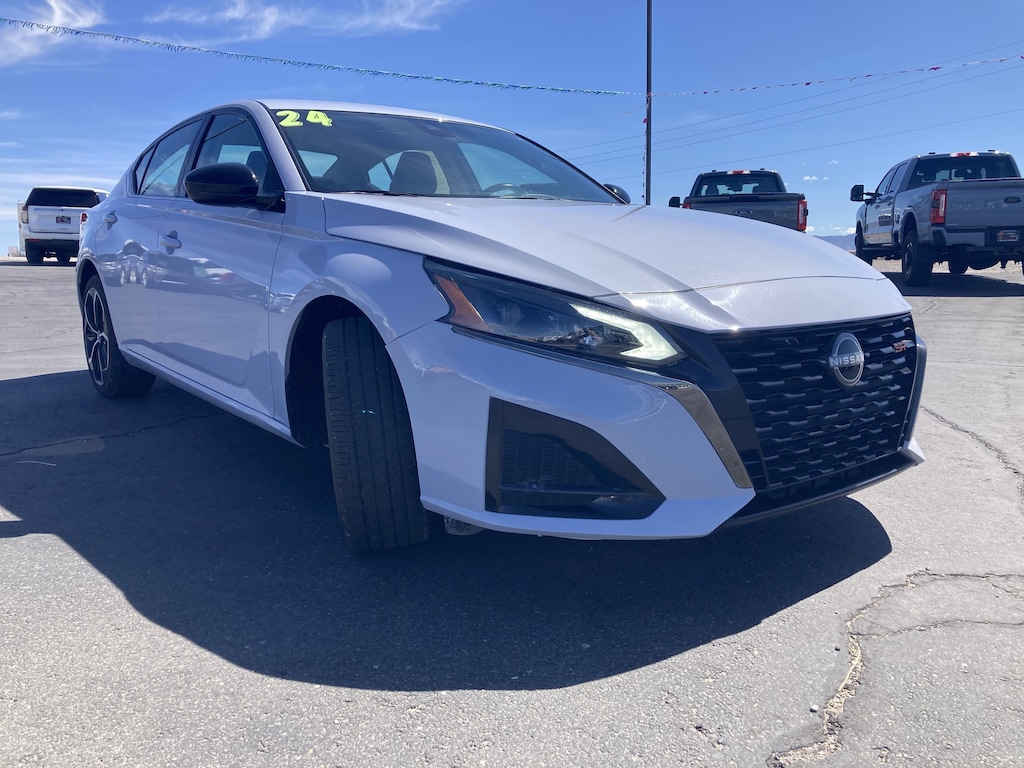 Used 2024 Nissan Altima 2.5 SR Sedan