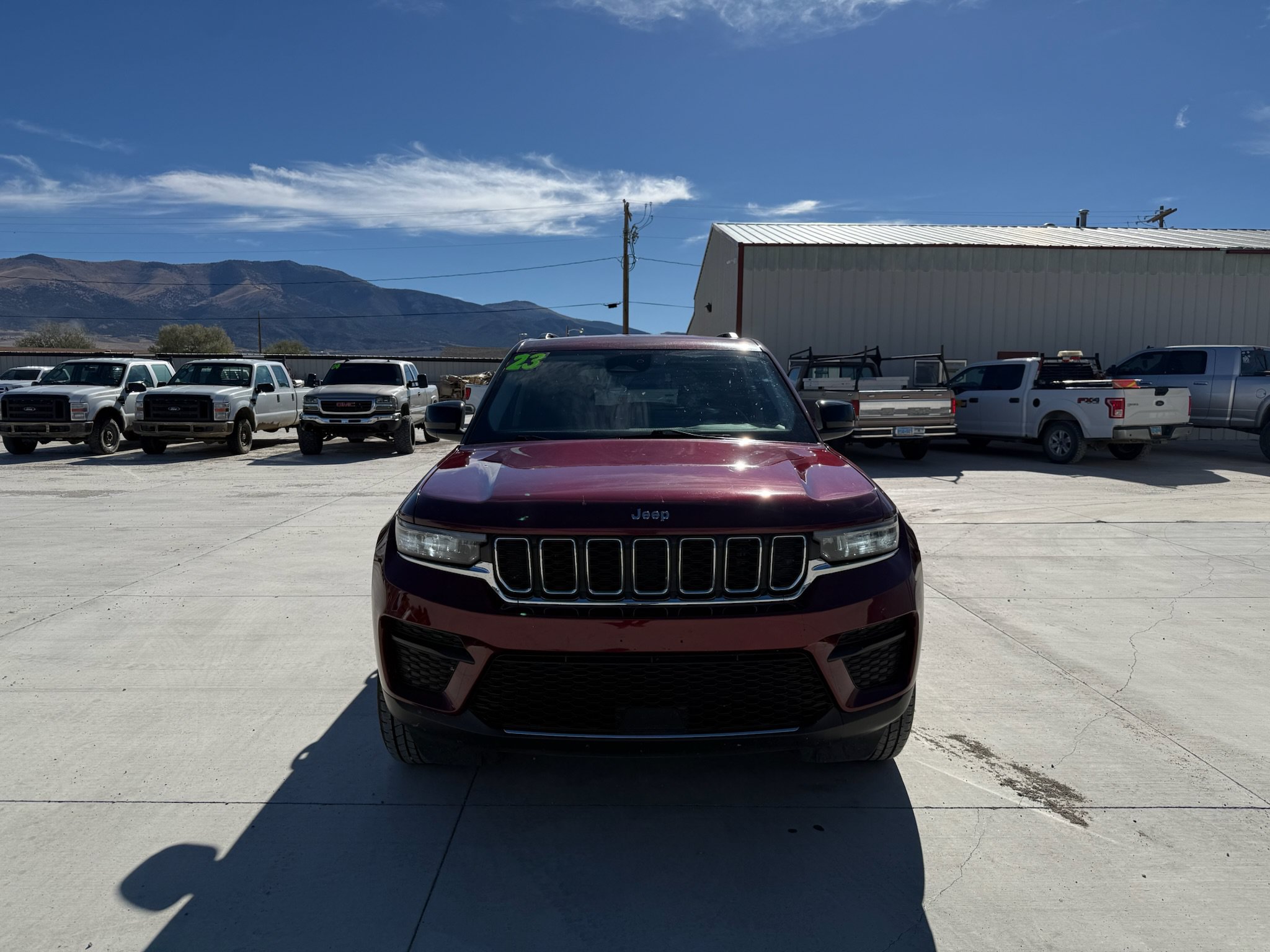 Used 2023 Jeep Grand Cherokee Laredo Laredo 4x4